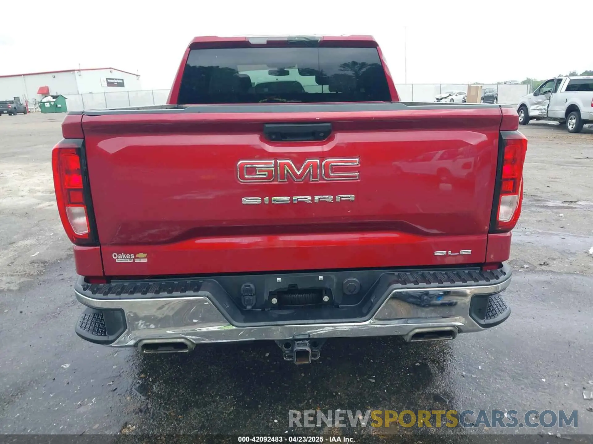 16 Photograph of a damaged car 1GTU9BED0LZ318294 GMC SIERRA 1500 2020