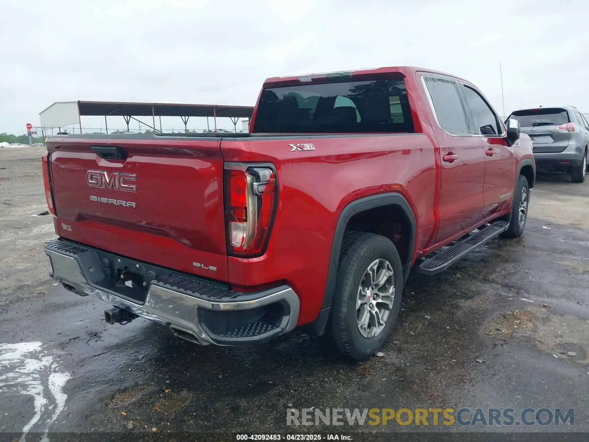 4 Photograph of a damaged car 1GTU9BED0LZ318294 GMC SIERRA 1500 2020