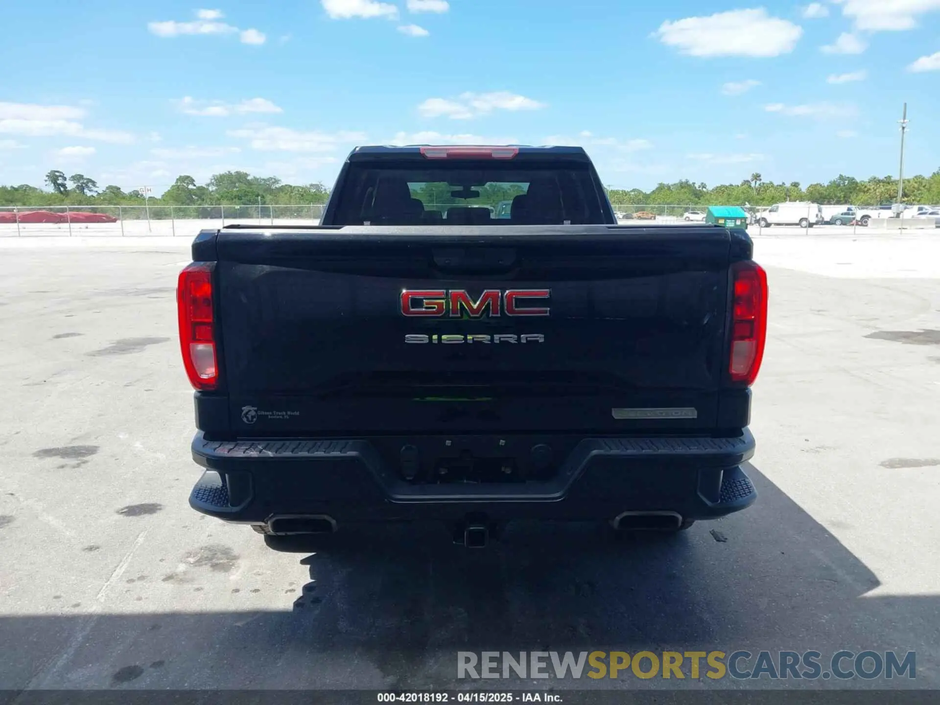 16 Photograph of a damaged car 1GTU9CED5LZ167863 GMC SIERRA 1500 2020