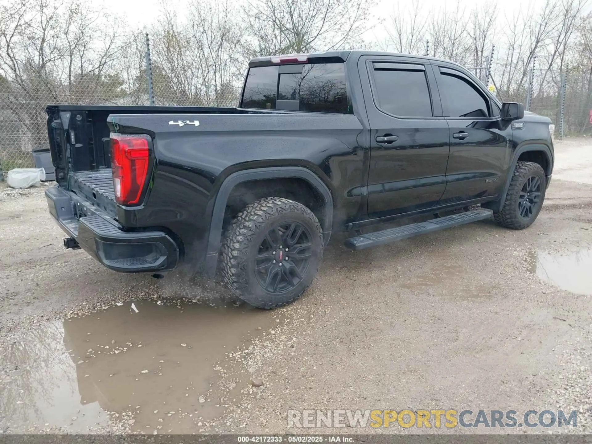 4 Photograph of a damaged car 1GTU9CED6LZ207738 GMC SIERRA 1500 2020