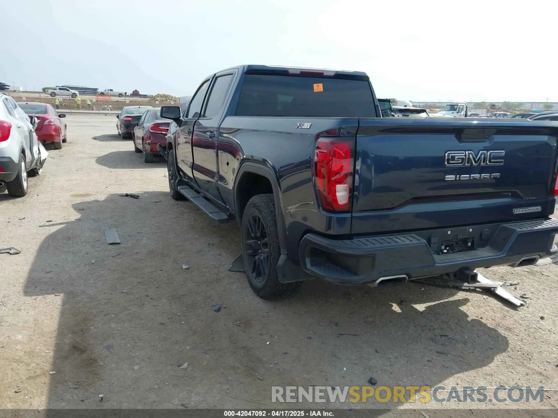 3 Photograph of a damaged car 1GTU9CEDXLZ199532 GMC SIERRA 1500 2020