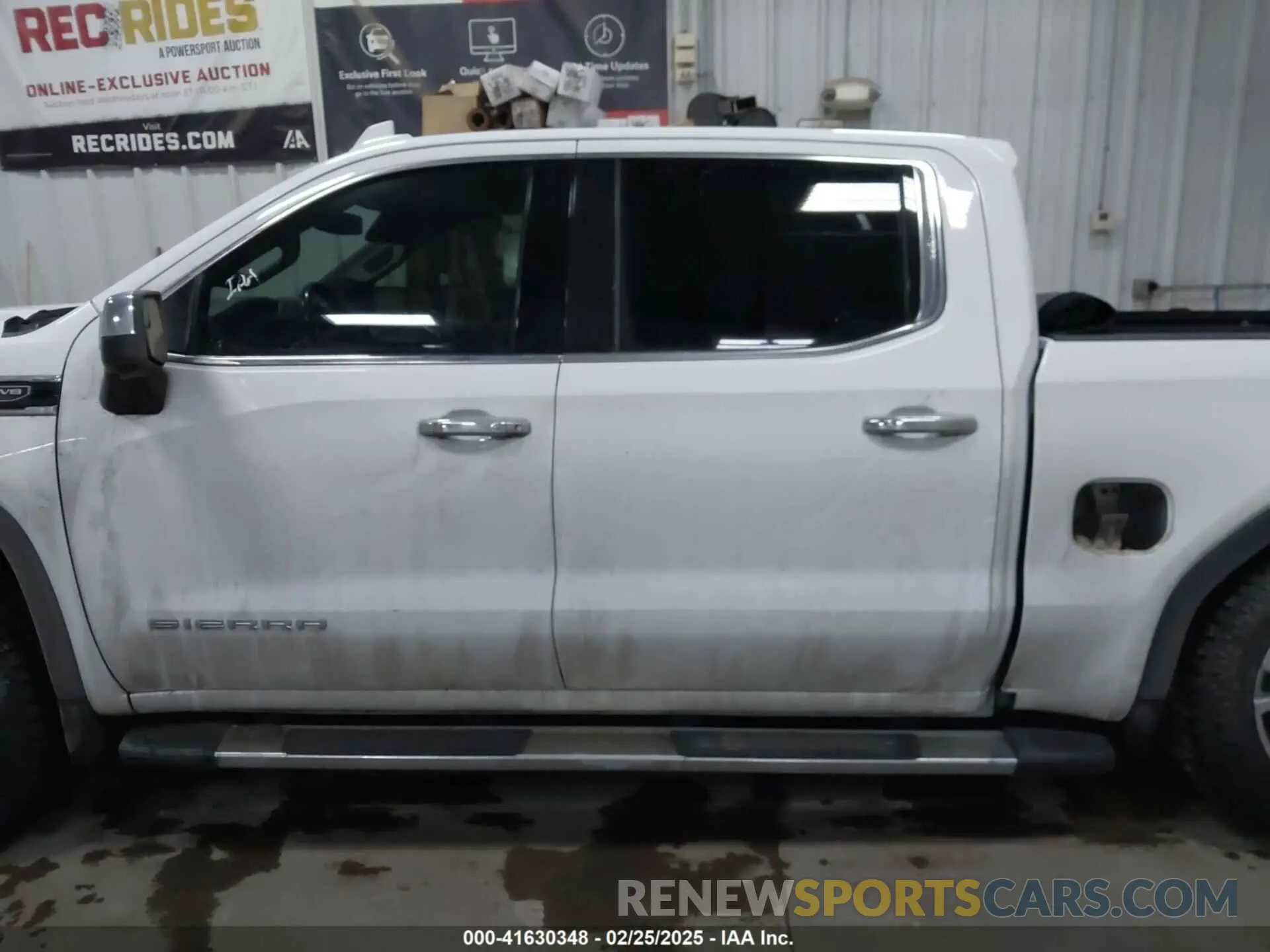 15 Photograph of a damaged car 1GTU9DED0LZ110945 GMC SIERRA 1500 2020