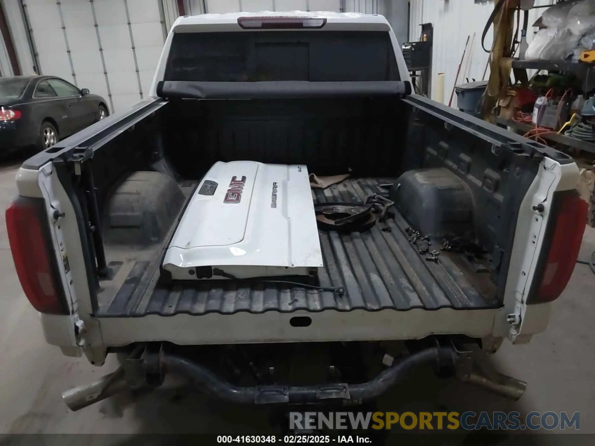 17 Photograph of a damaged car 1GTU9DED0LZ110945 GMC SIERRA 1500 2020