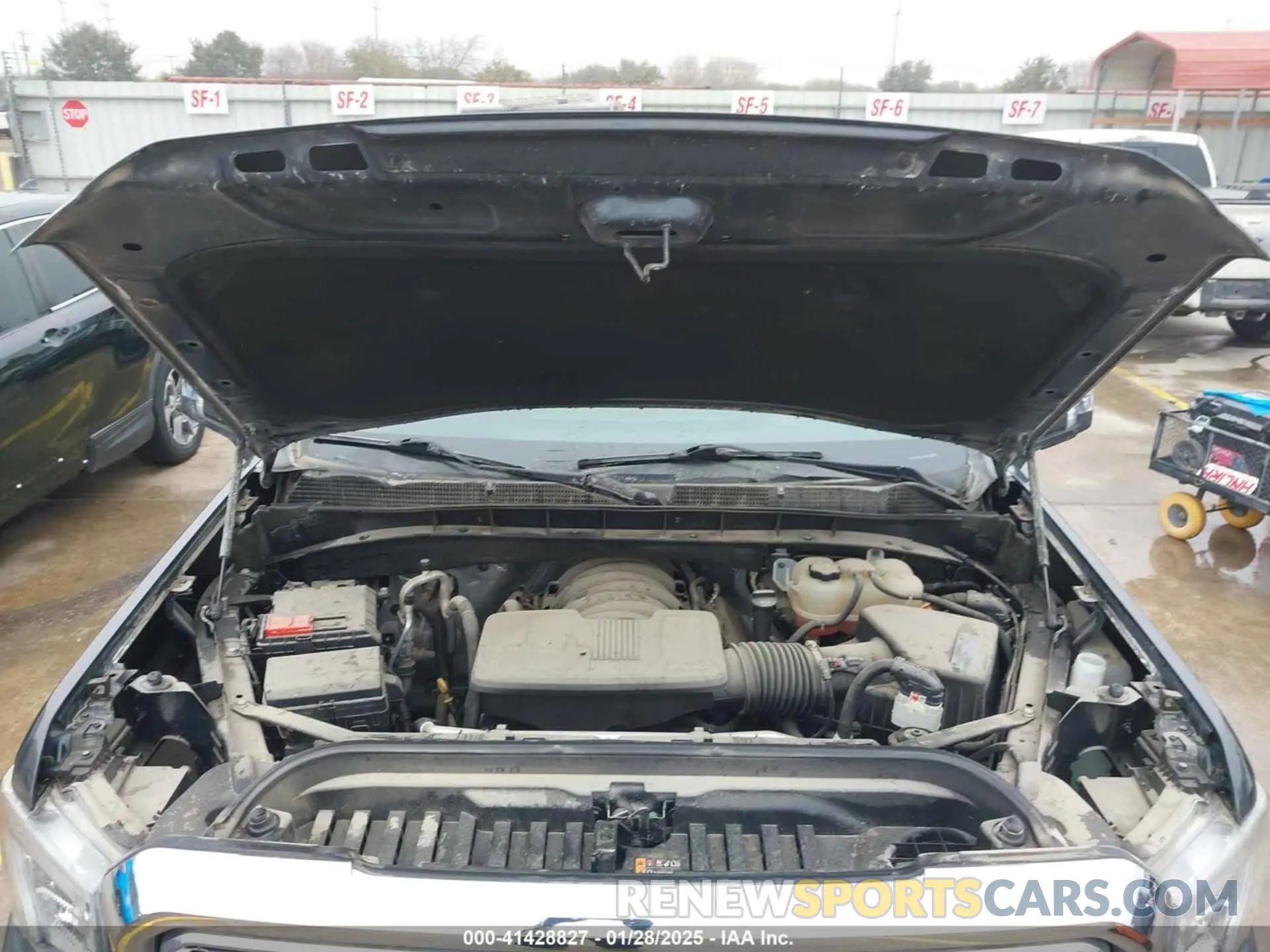 10 Photograph of a damaged car 1GTU9FEL1LZ120581 GMC SIERRA 1500 2020