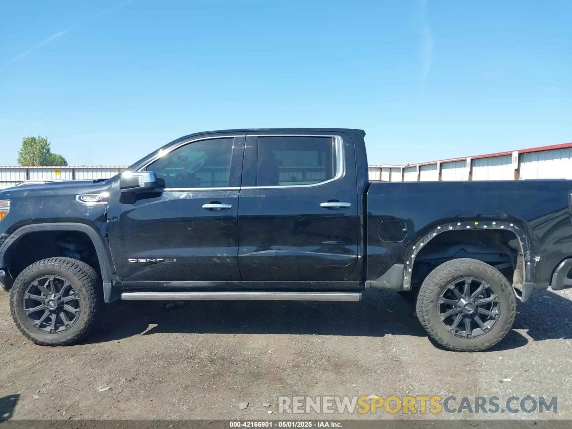 14 Photograph of a damaged car 1GTU9FEL1LZ225850 GMC SIERRA 1500 2020