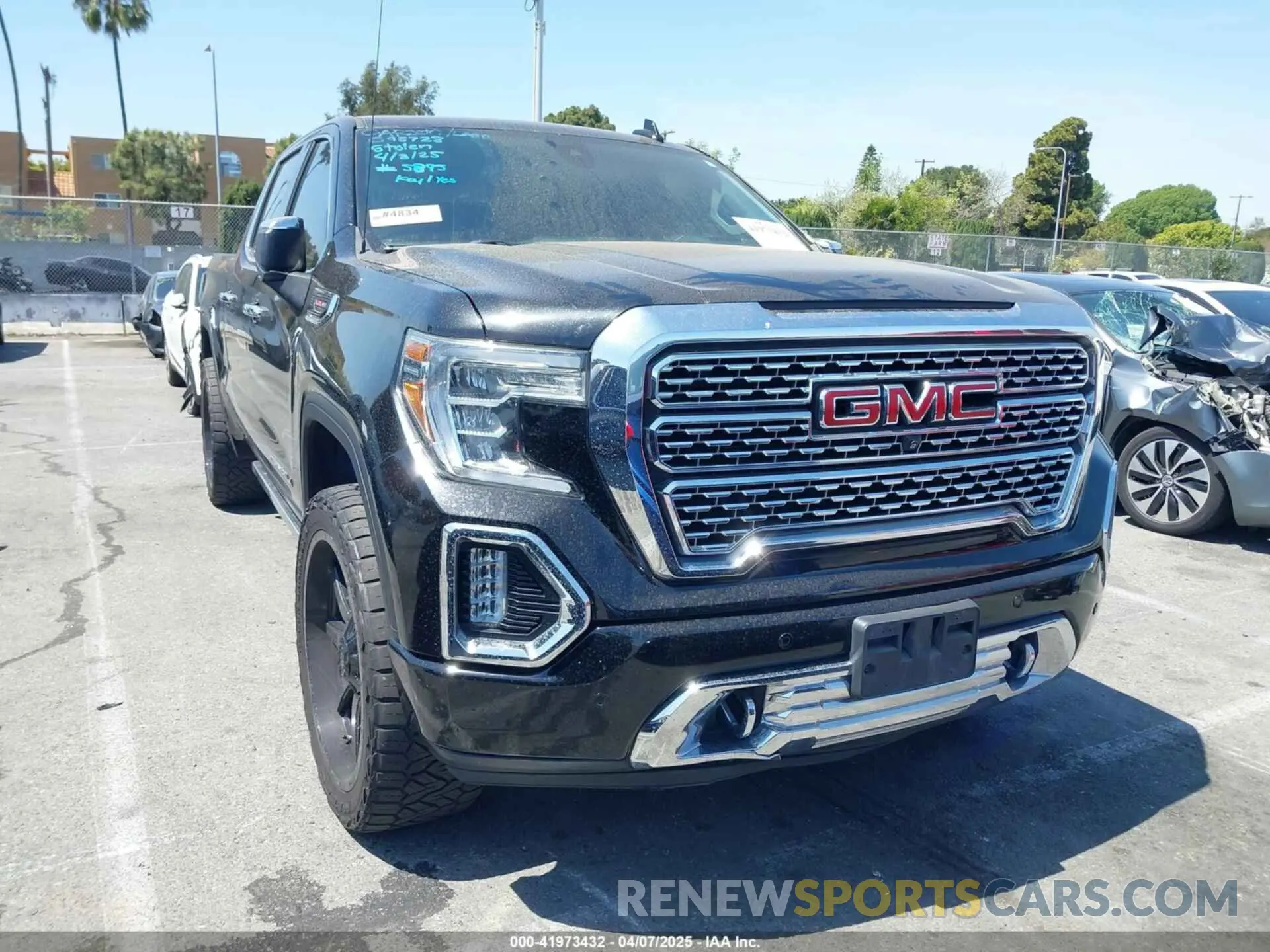 1 Photograph of a damaged car 1GTU9FEL2LZ175895 GMC SIERRA 1500 2020