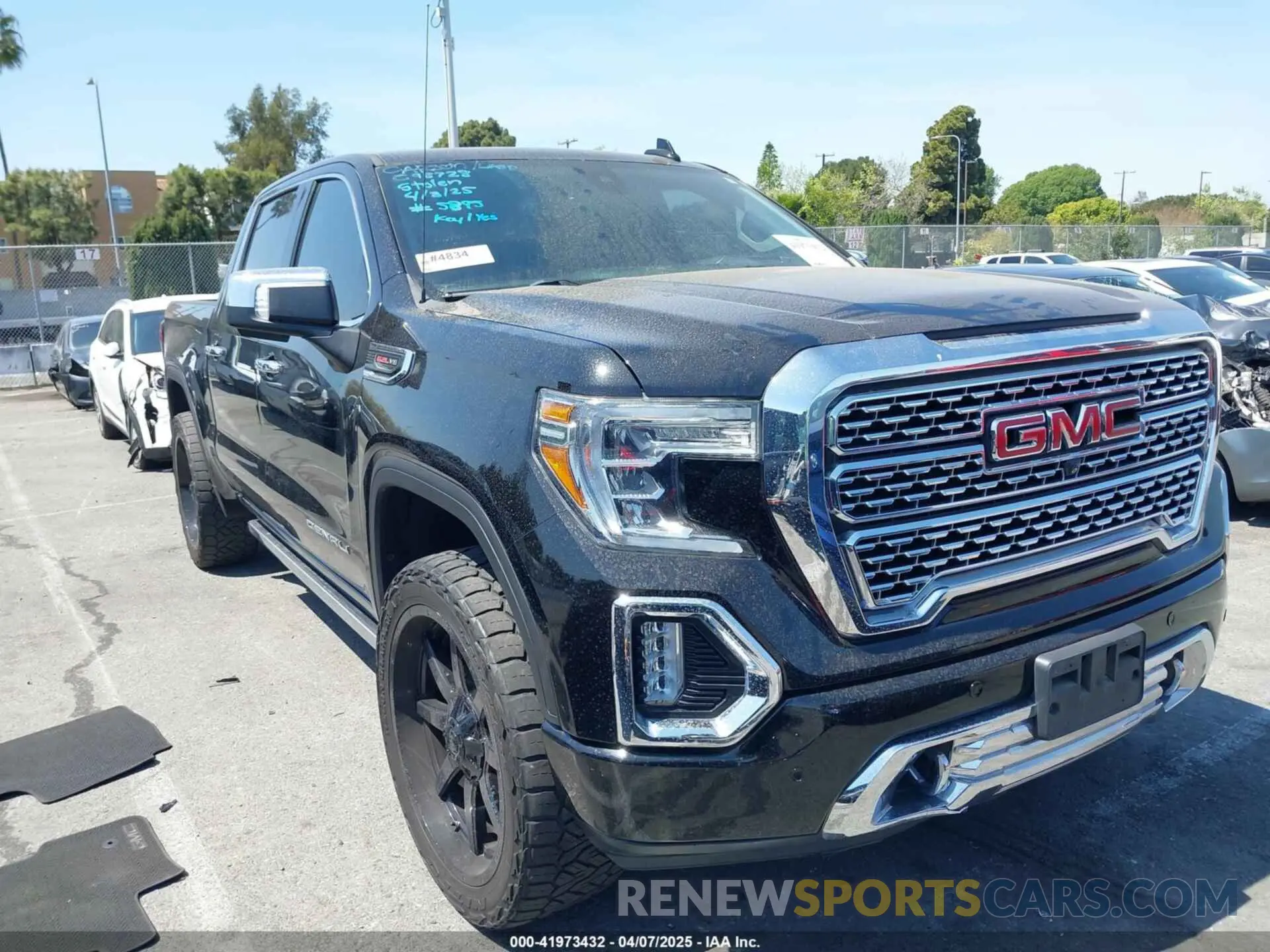 6 Photograph of a damaged car 1GTU9FEL2LZ175895 GMC SIERRA 1500 2020