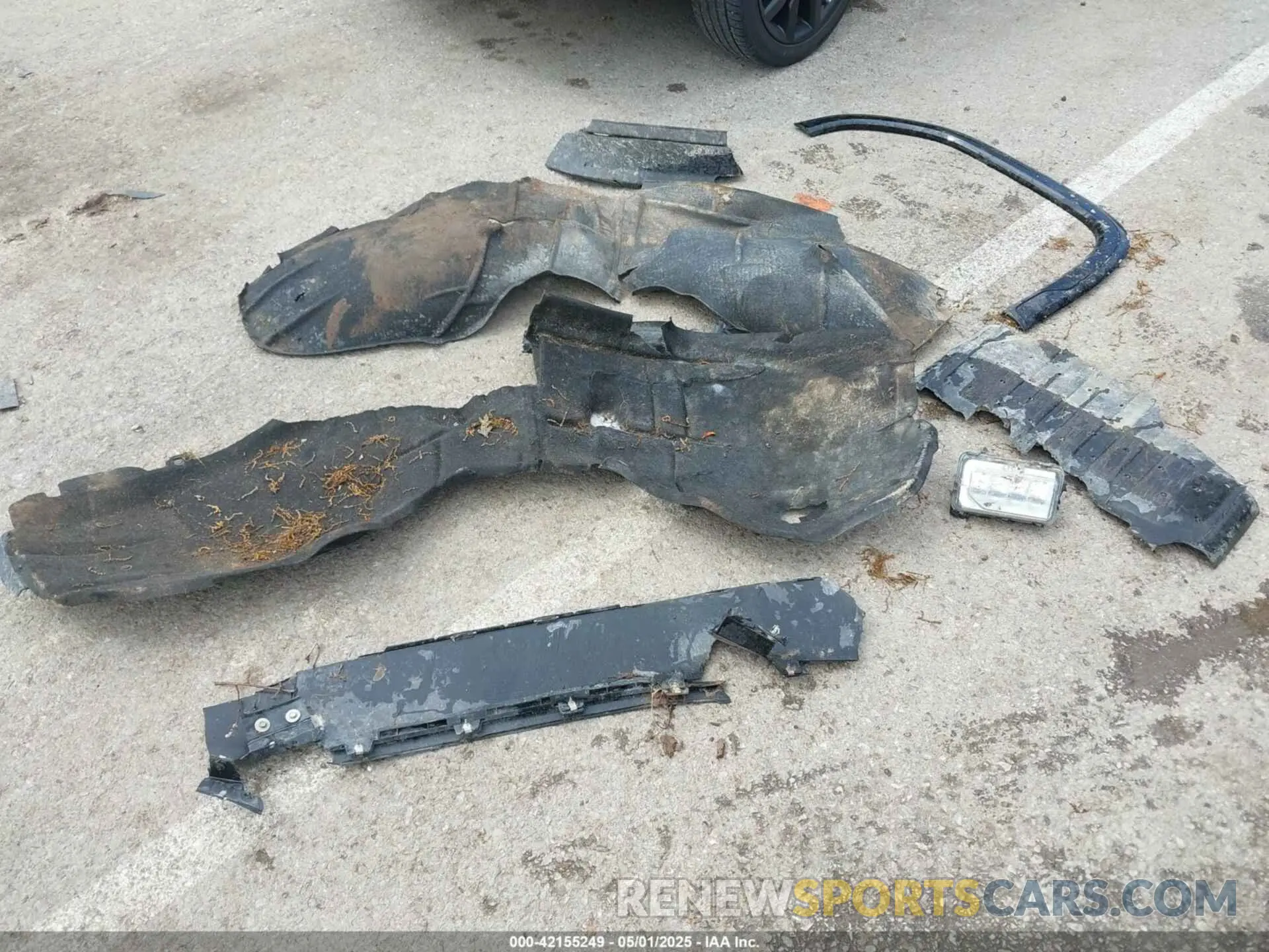 12 Photograph of a damaged car 1GTU9FEL3LZ353975 GMC SIERRA 1500 2020