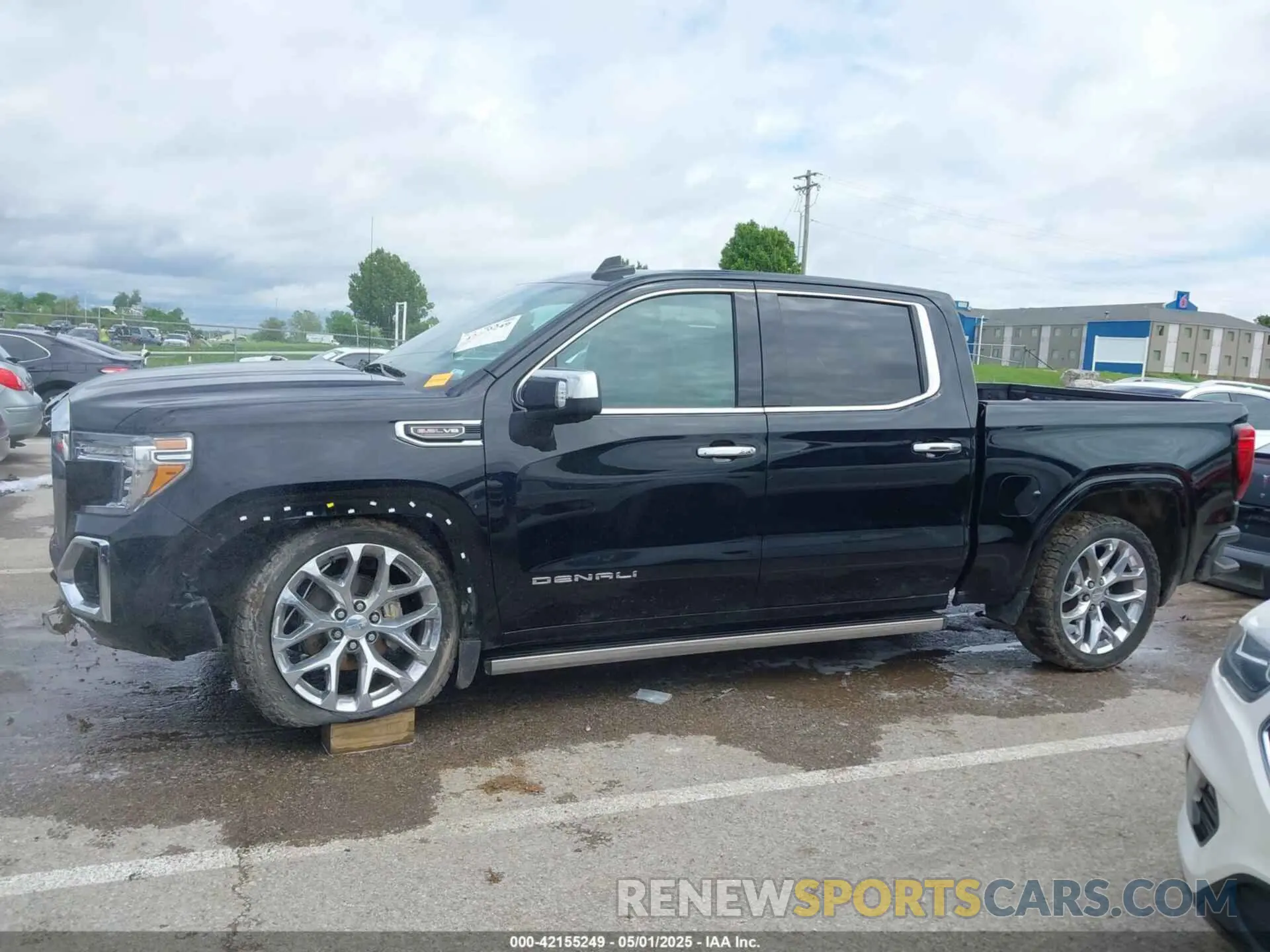 15 Photograph of a damaged car 1GTU9FEL3LZ353975 GMC SIERRA 1500 2020
