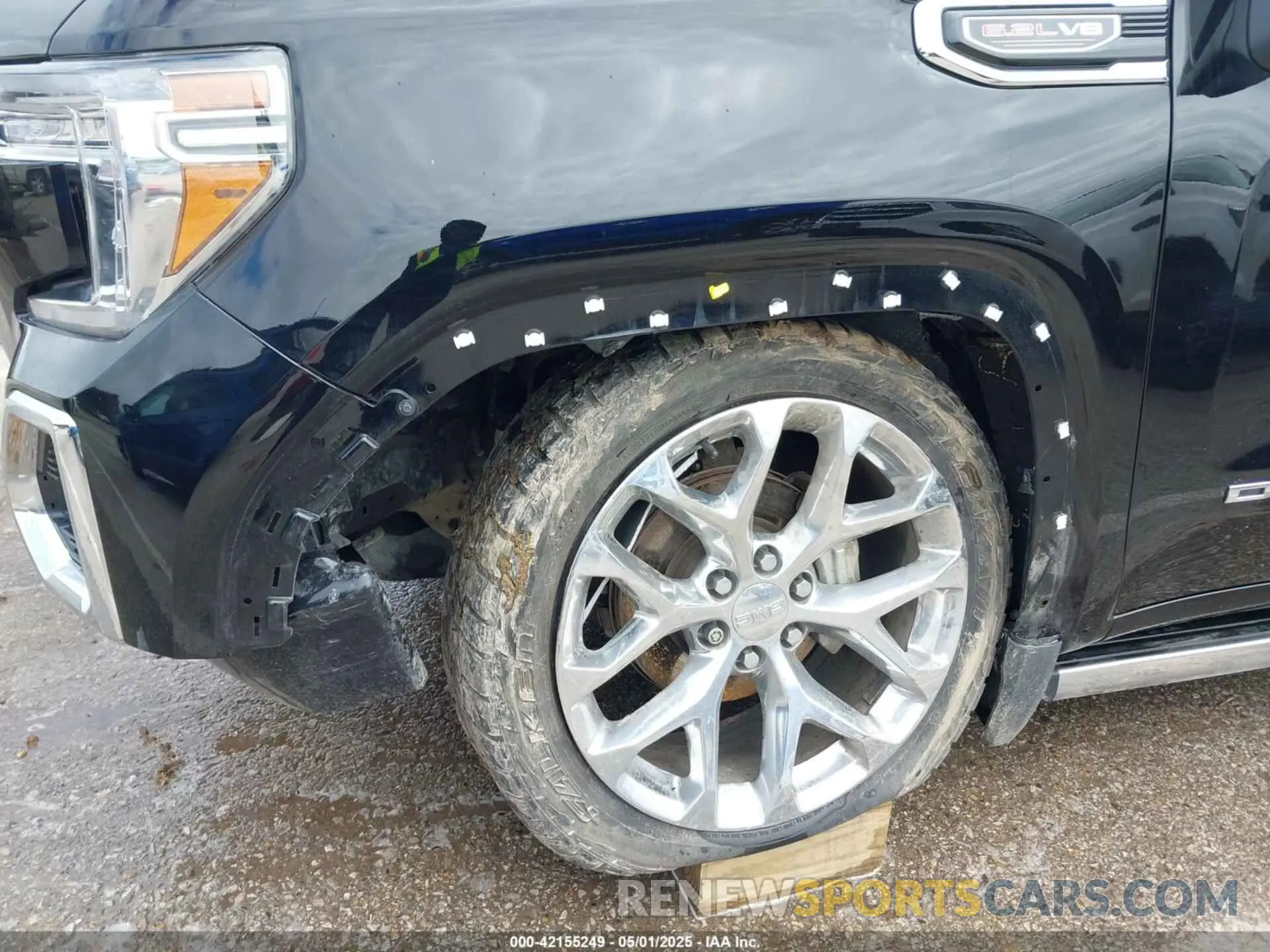 19 Photograph of a damaged car 1GTU9FEL3LZ353975 GMC SIERRA 1500 2020