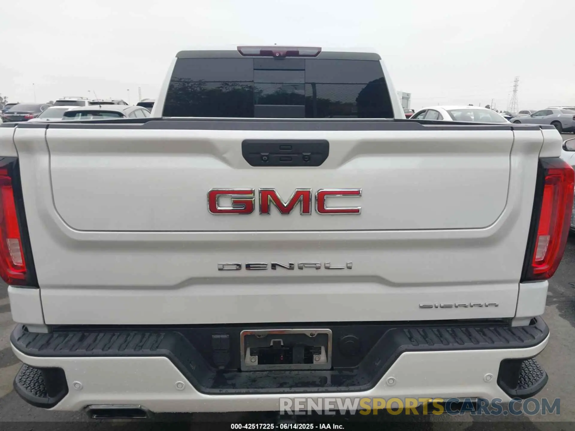 17 Photograph of a damaged car 1GTU9FEL5LZ160789 GMC SIERRA 1500 2020