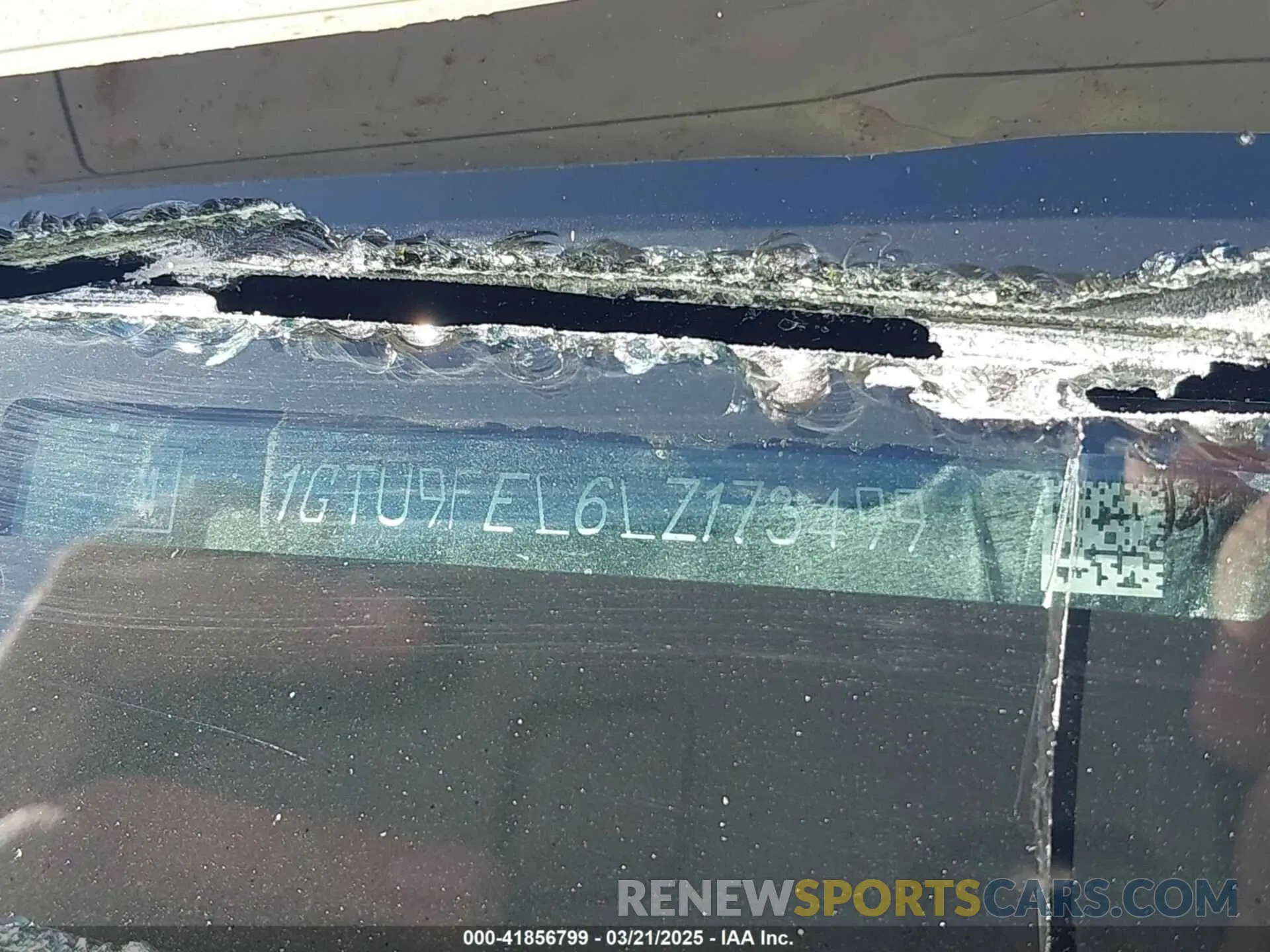 16 Photograph of a damaged car 1GTU9FEL6LZ173499 GMC SIERRA 1500 2020