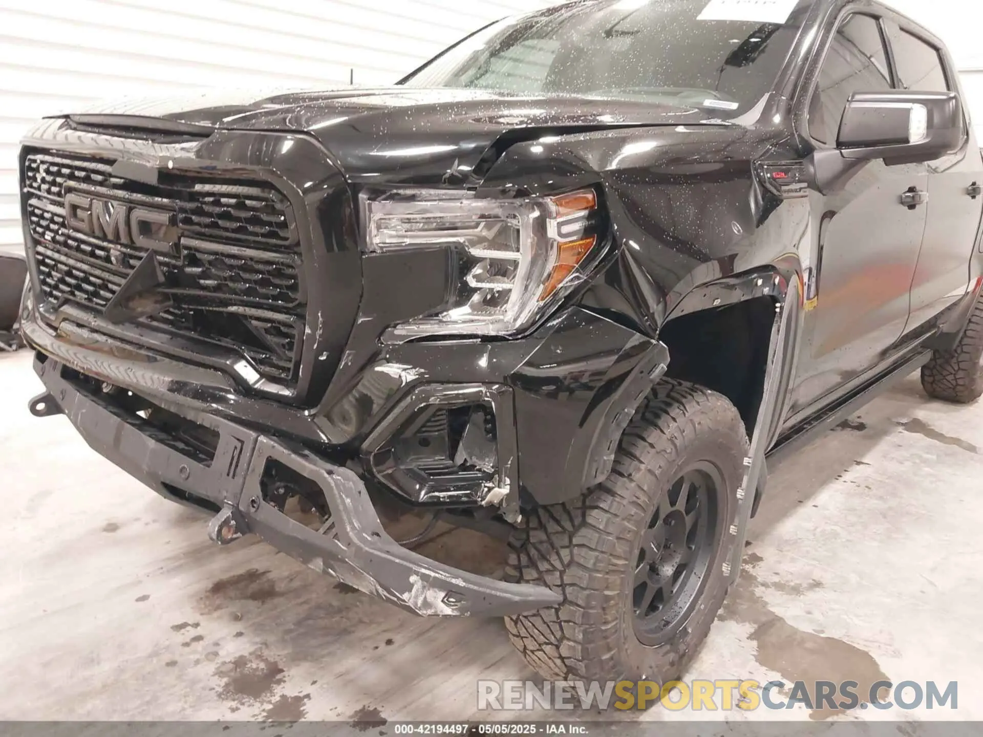 6 Photograph of a damaged car 1GTU9FEL8LZ176453 GMC SIERRA 1500 2020