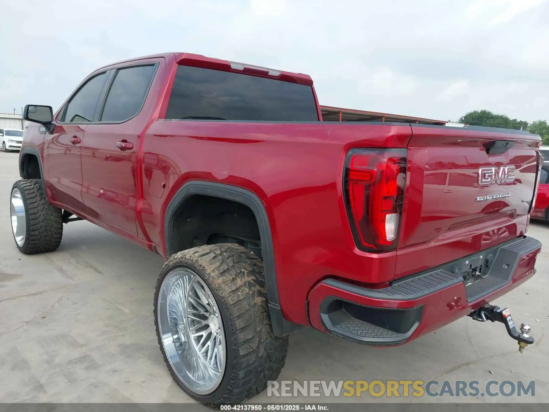 3 Photograph of a damaged car 3GTP8CED4LG267923 GMC SIERRA 1500 2020