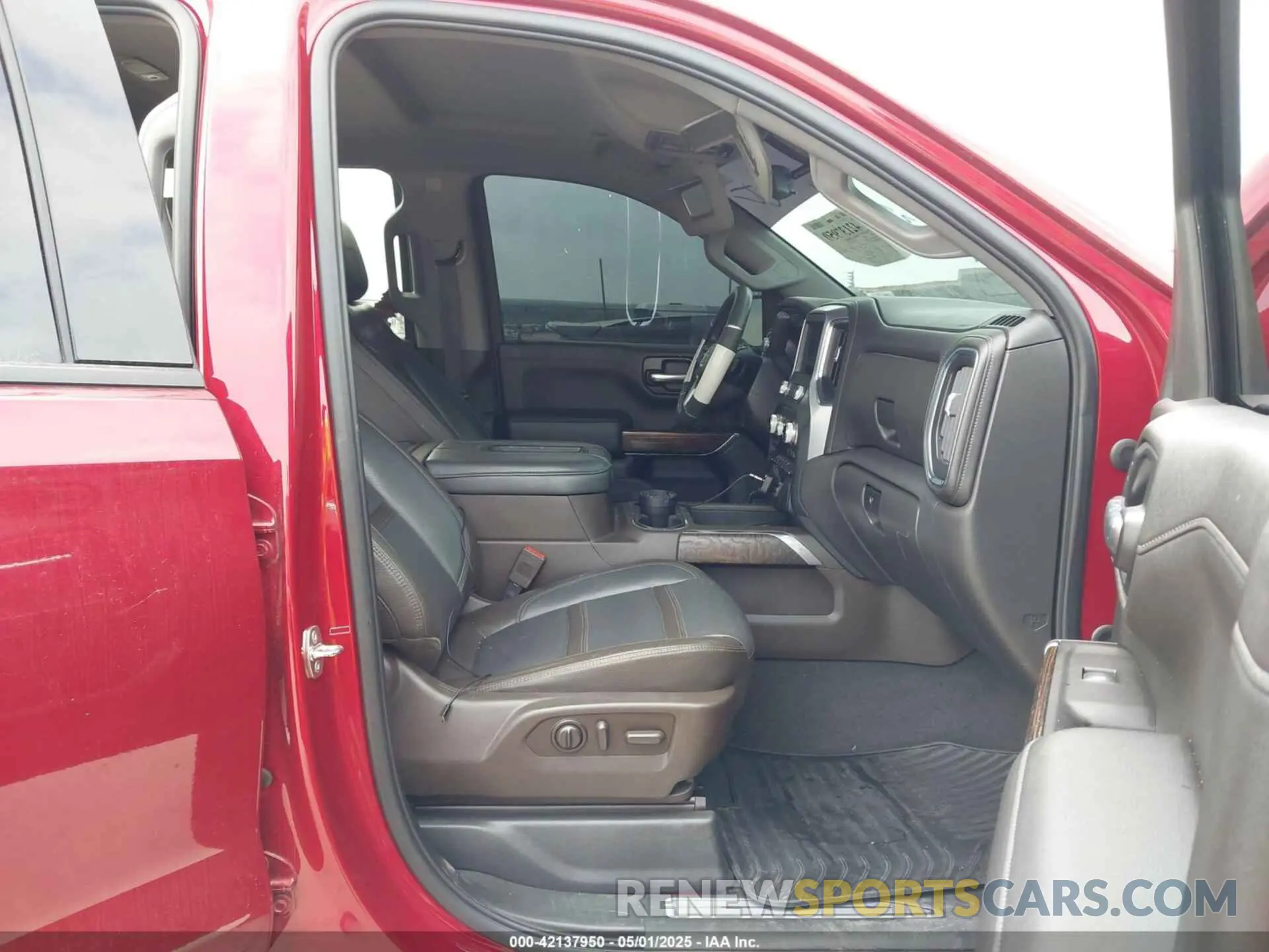 5 Photograph of a damaged car 3GTP8CED4LG267923 GMC SIERRA 1500 2020