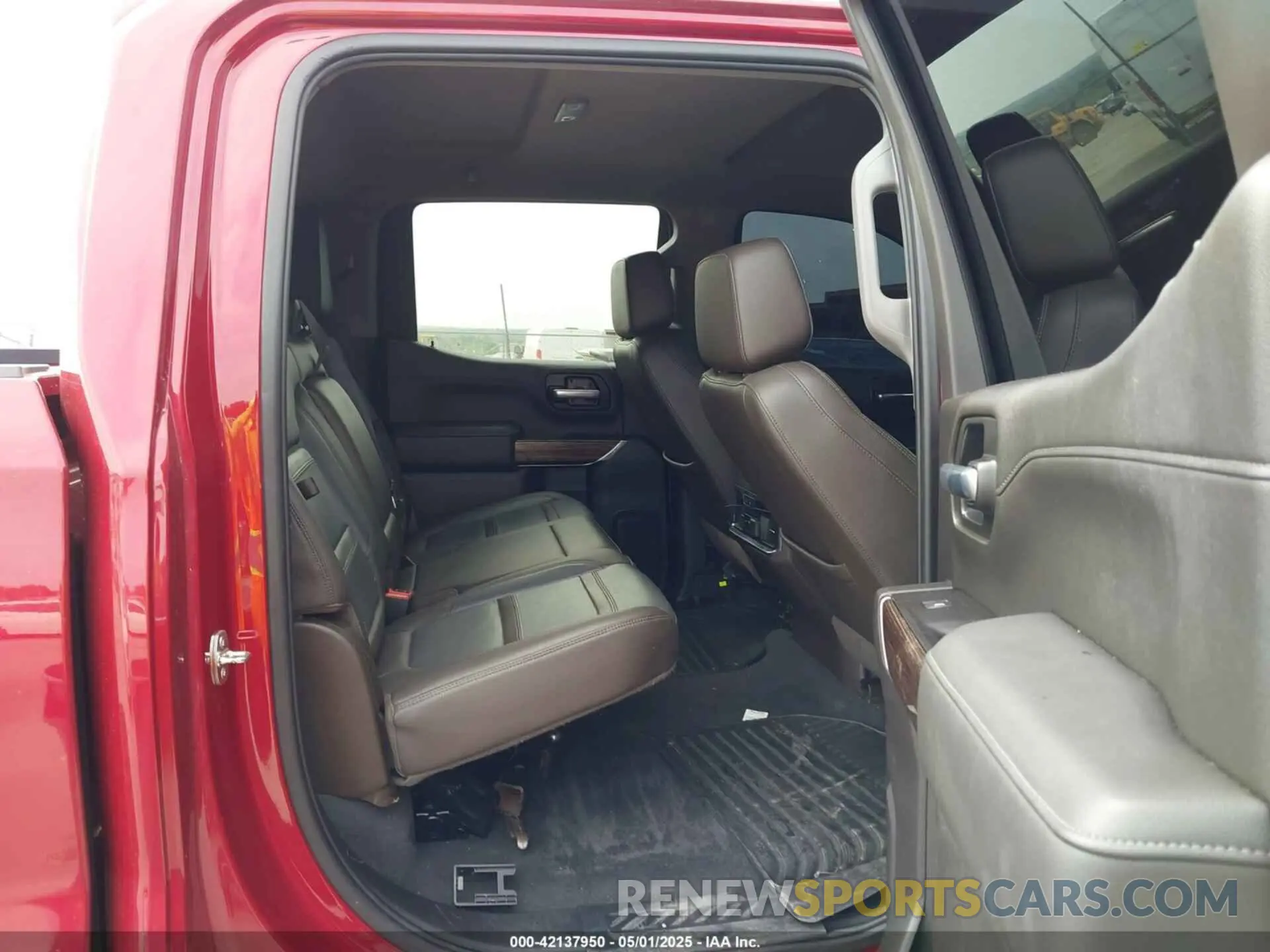 8 Photograph of a damaged car 3GTP8CED4LG267923 GMC SIERRA 1500 2020