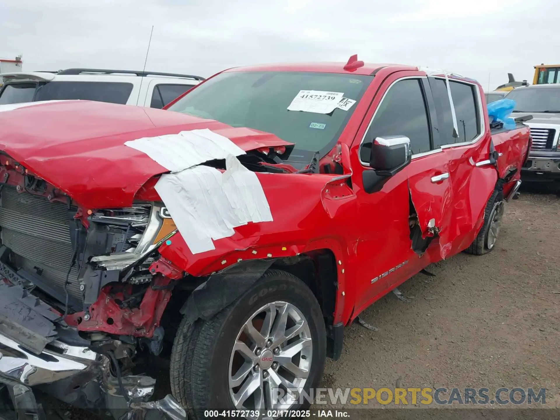 2 Photograph of a damaged car 3GTP8DED4LG163535 GMC SIERRA 1500 2020