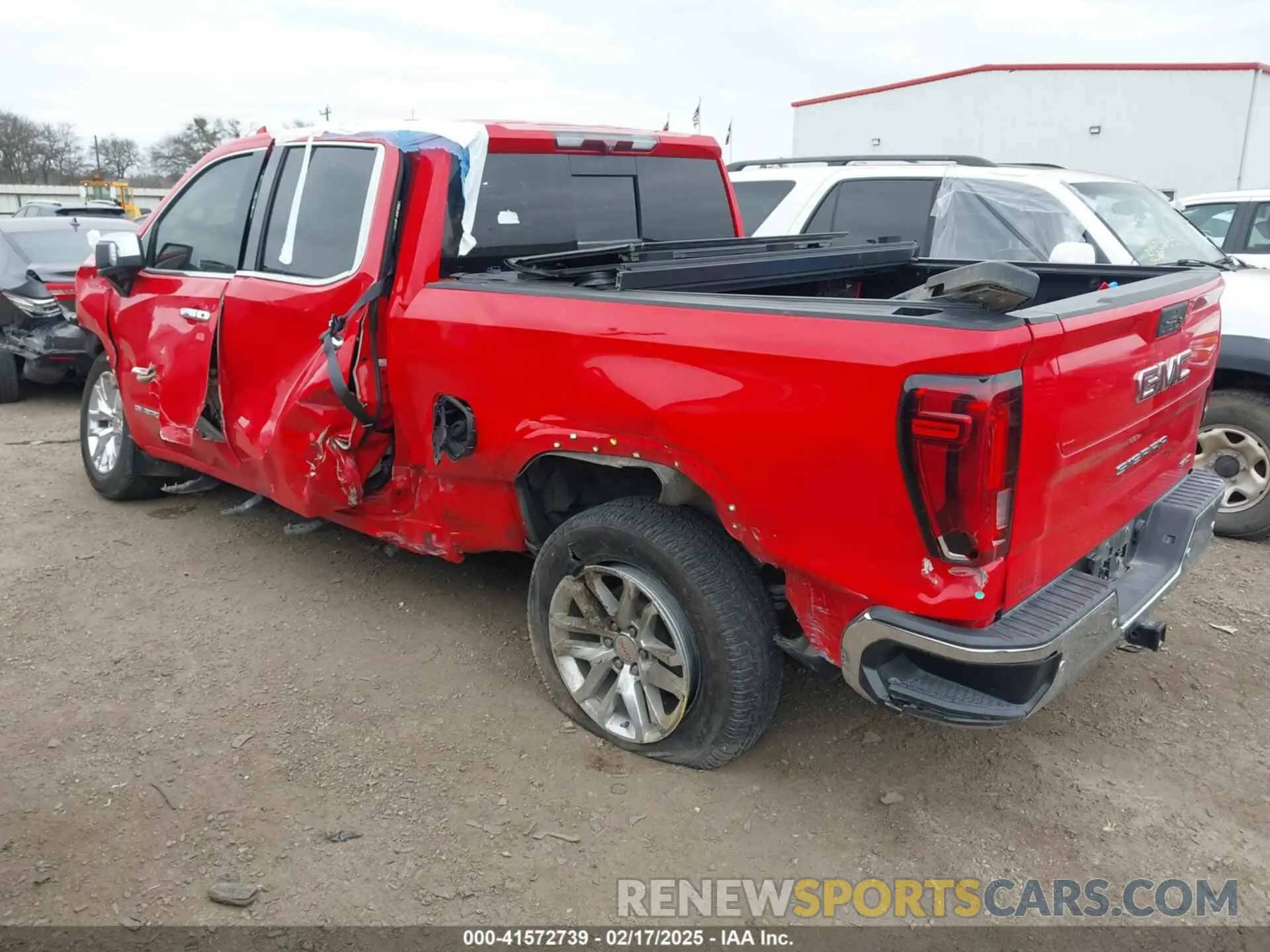 3 Photograph of a damaged car 3GTP8DED4LG163535 GMC SIERRA 1500 2020