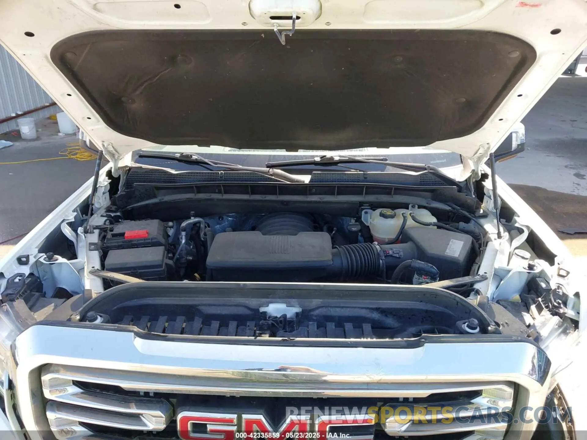 10 Photograph of a damaged car 3GTP8DED4LG208070 GMC SIERRA 1500 2020