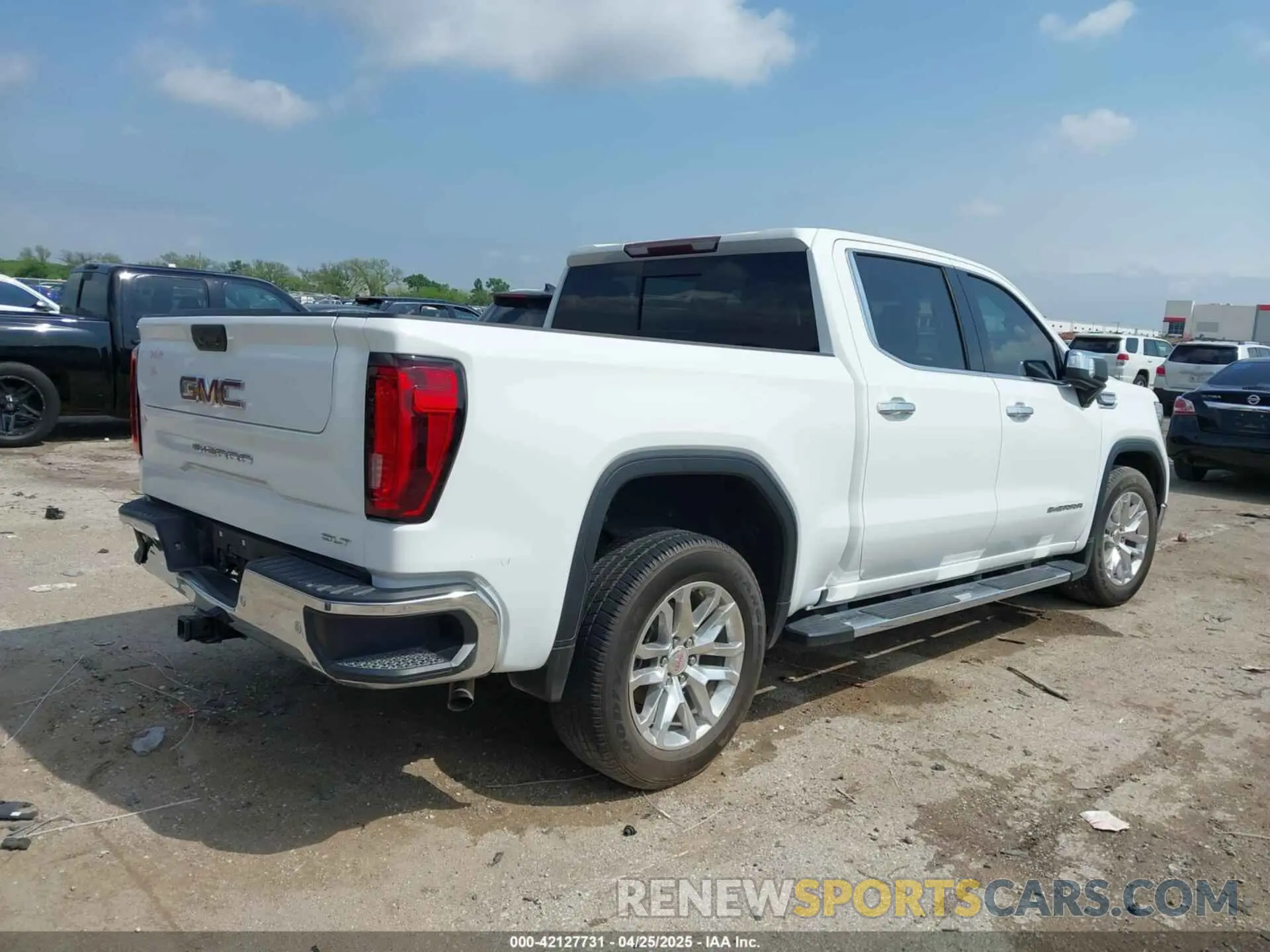 4 Photograph of a damaged car 3GTP8DED4LG260086 GMC SIERRA 1500 2020