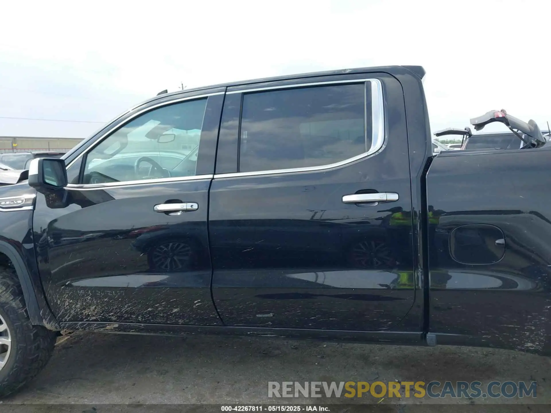 14 Photograph of a damaged car 3GTP8DED8LG293673 GMC SIERRA 1500 2020