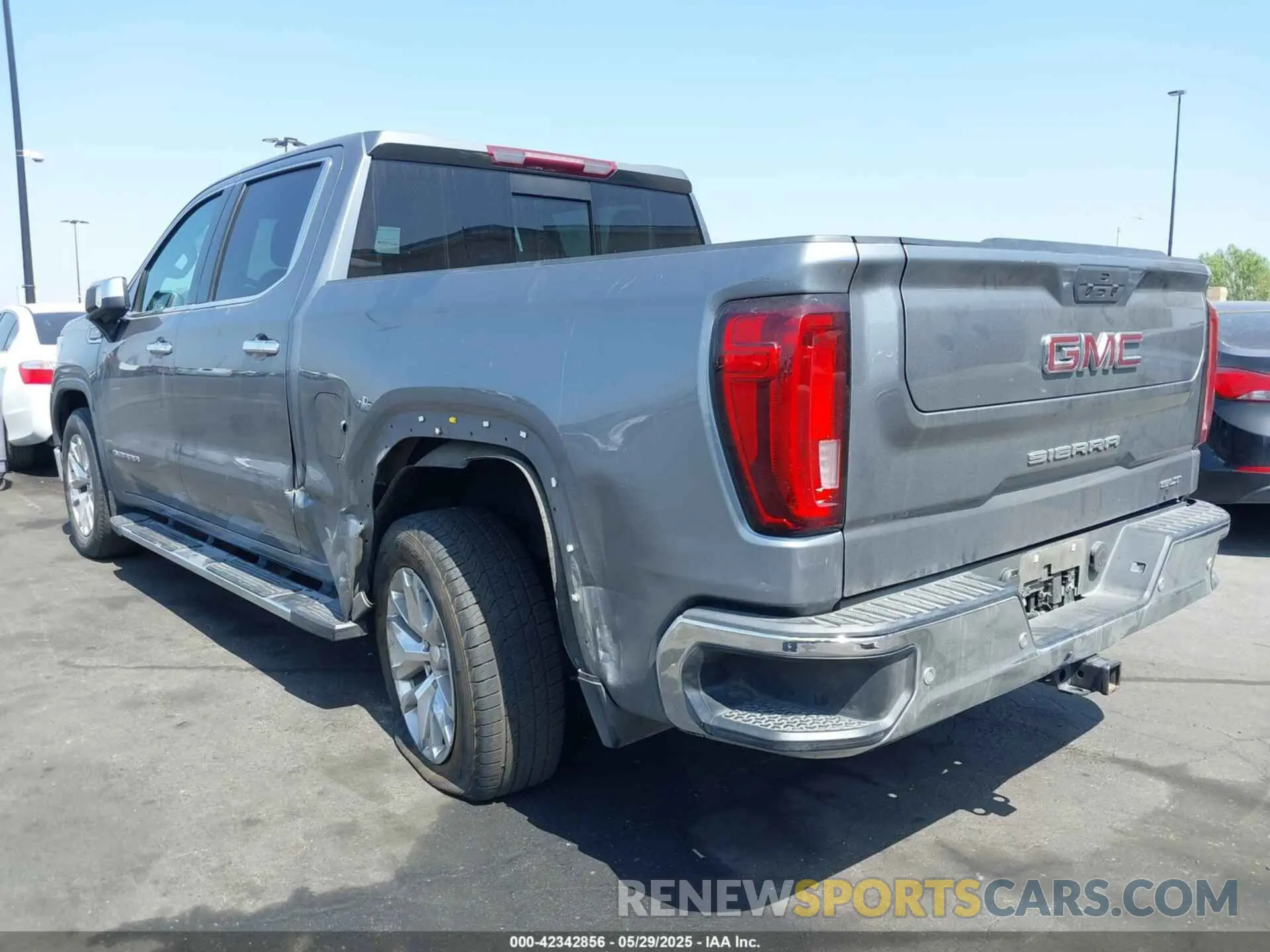3 Photograph of a damaged car 3GTP8DED8LG378819 GMC SIERRA 1500 2020