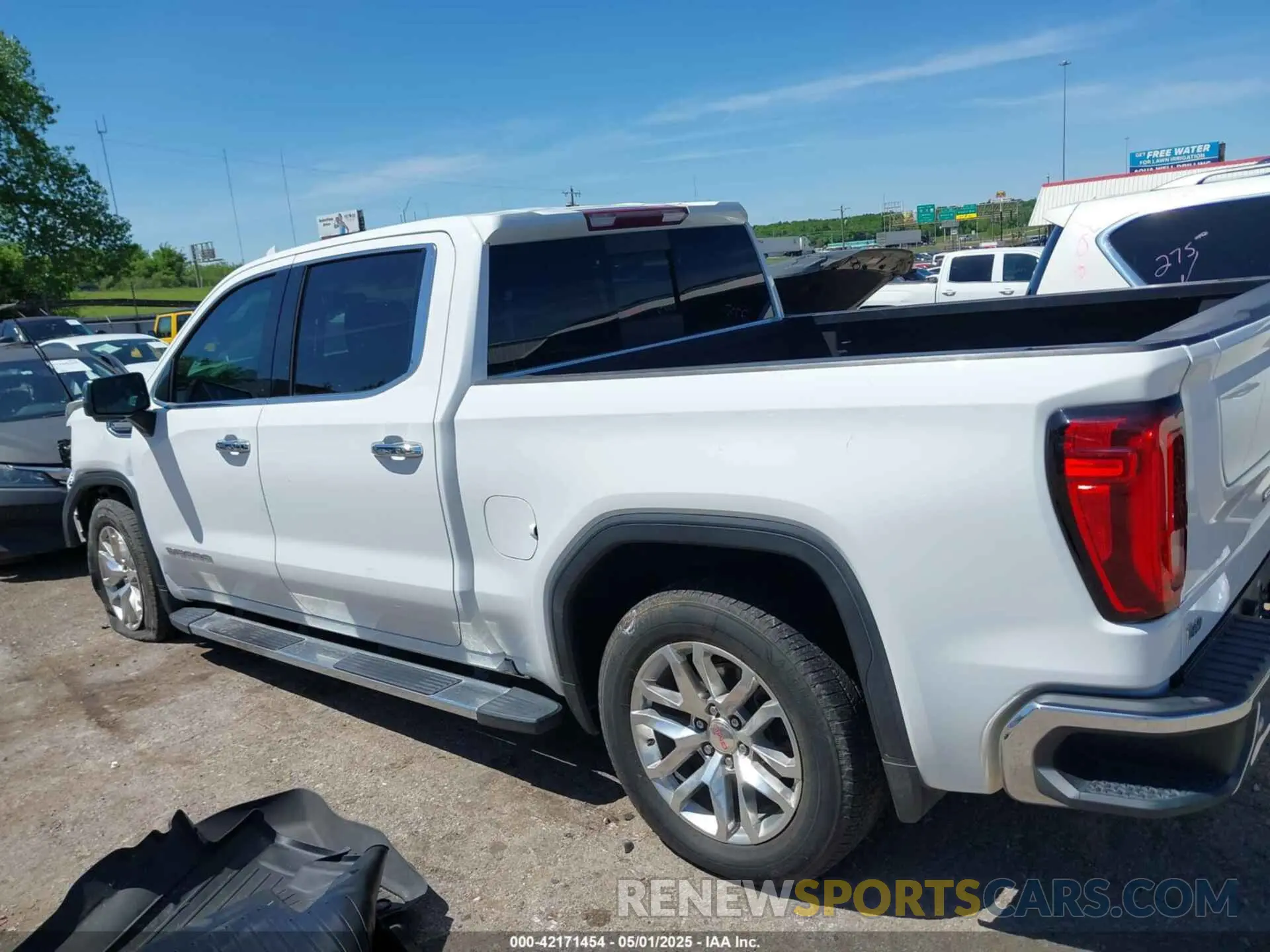 15 Photograph of a damaged car 3GTP8DEDXLG353243 GMC SIERRA 1500 2020