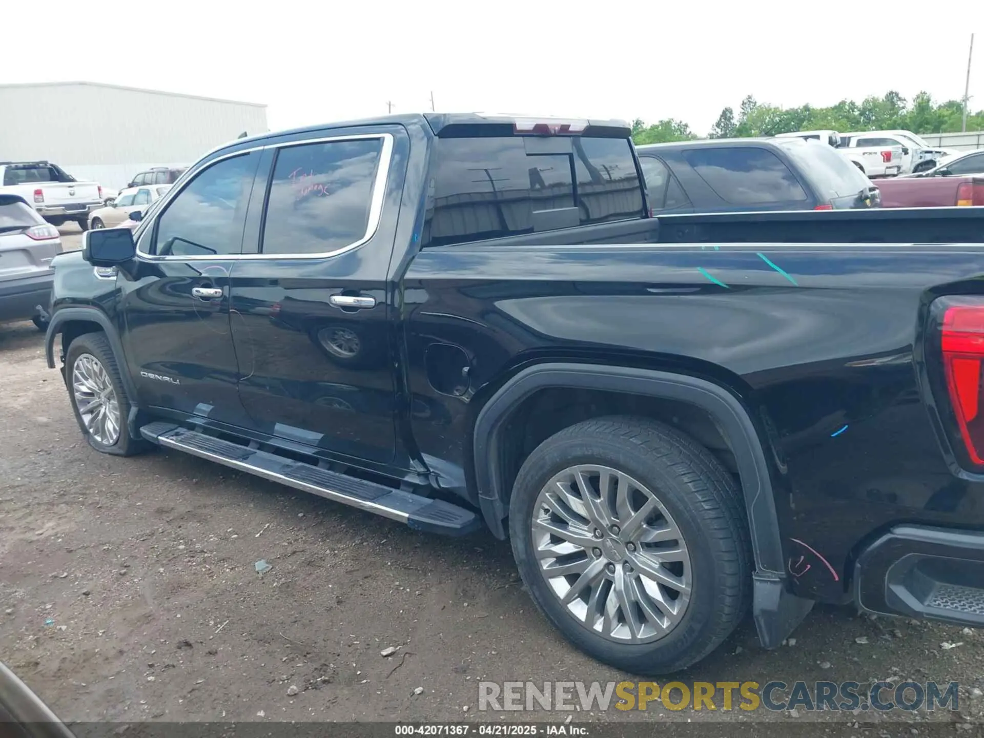 15 Photograph of a damaged car 3GTP8FED7LG284281 GMC SIERRA 1500 2020