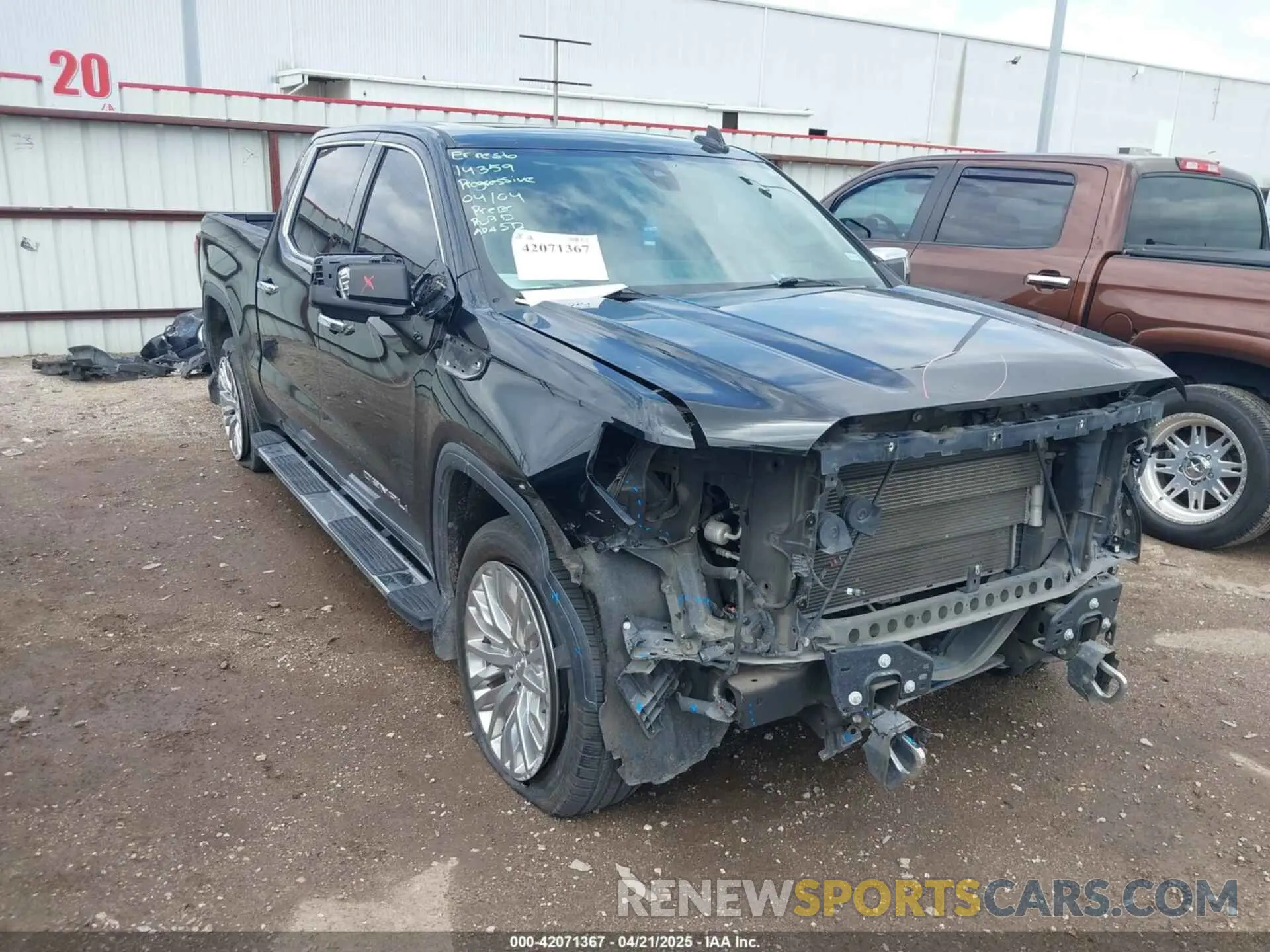 18 Photograph of a damaged car 3GTP8FED7LG284281 GMC SIERRA 1500 2020