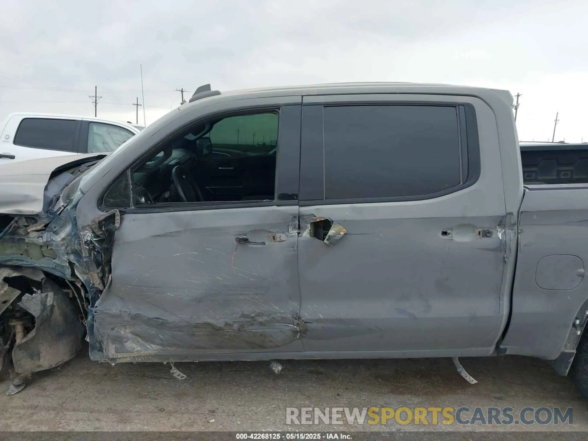15 Photograph of a damaged car 3GTP9EEL1LG307584 GMC SIERRA 1500 2020