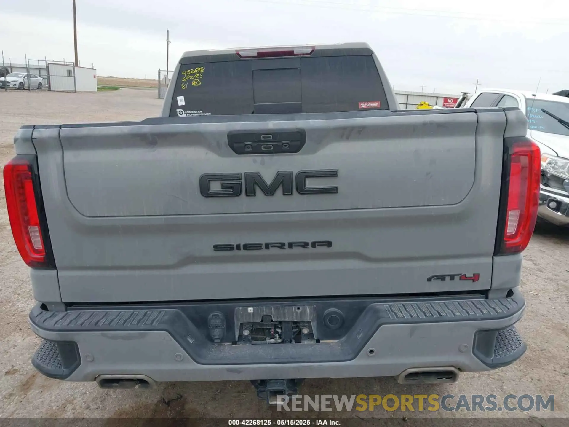 17 Photograph of a damaged car 3GTP9EEL1LG307584 GMC SIERRA 1500 2020