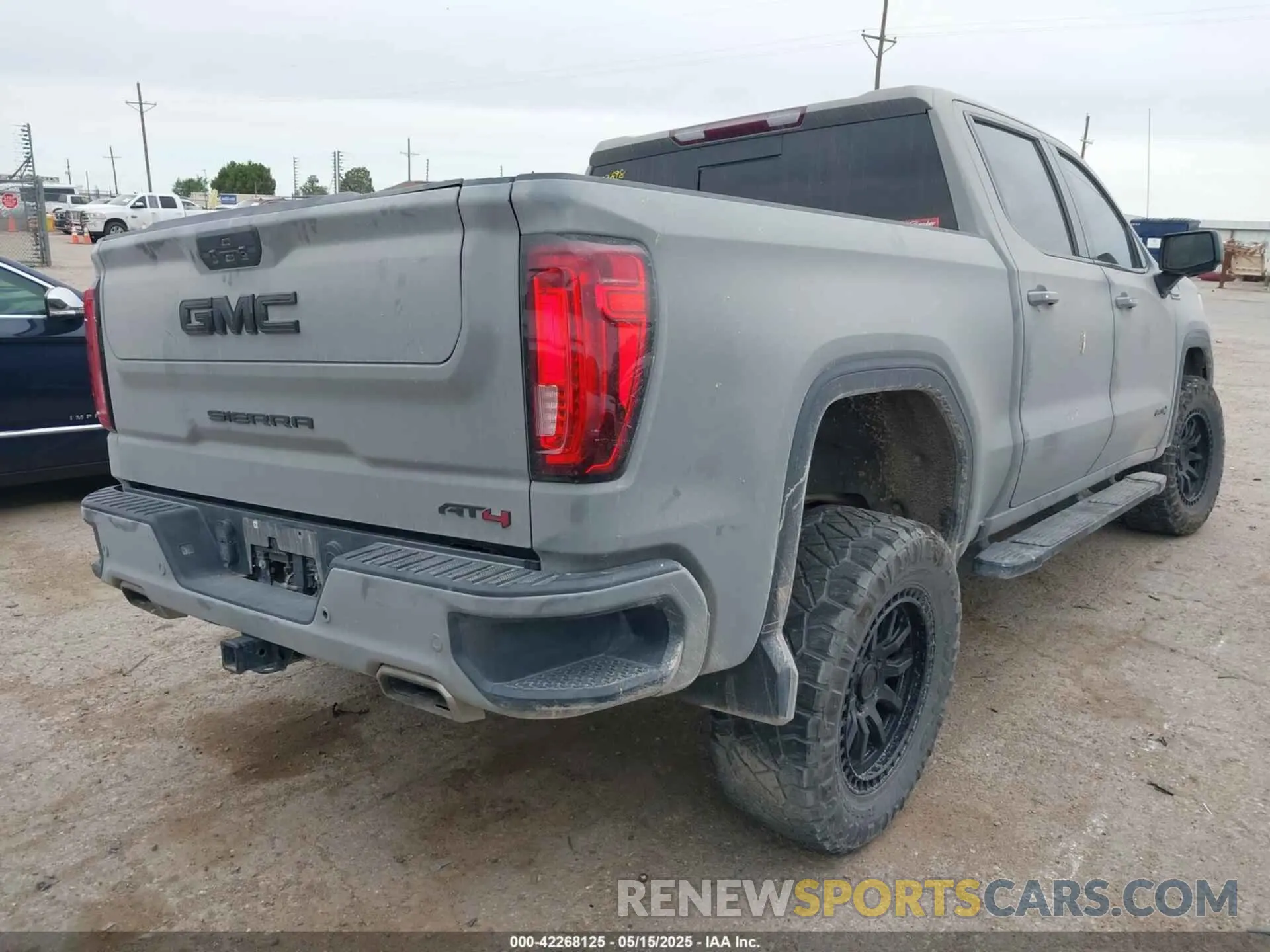 4 Photograph of a damaged car 3GTP9EEL1LG307584 GMC SIERRA 1500 2020