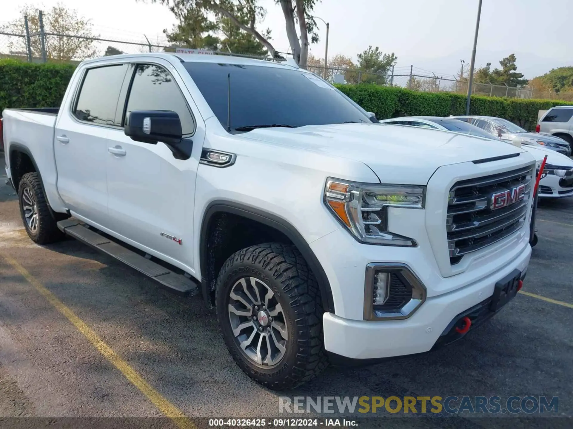 1 Photograph of a damaged car 3GTP9EEL3LG231317 GMC SIERRA 1500 2020