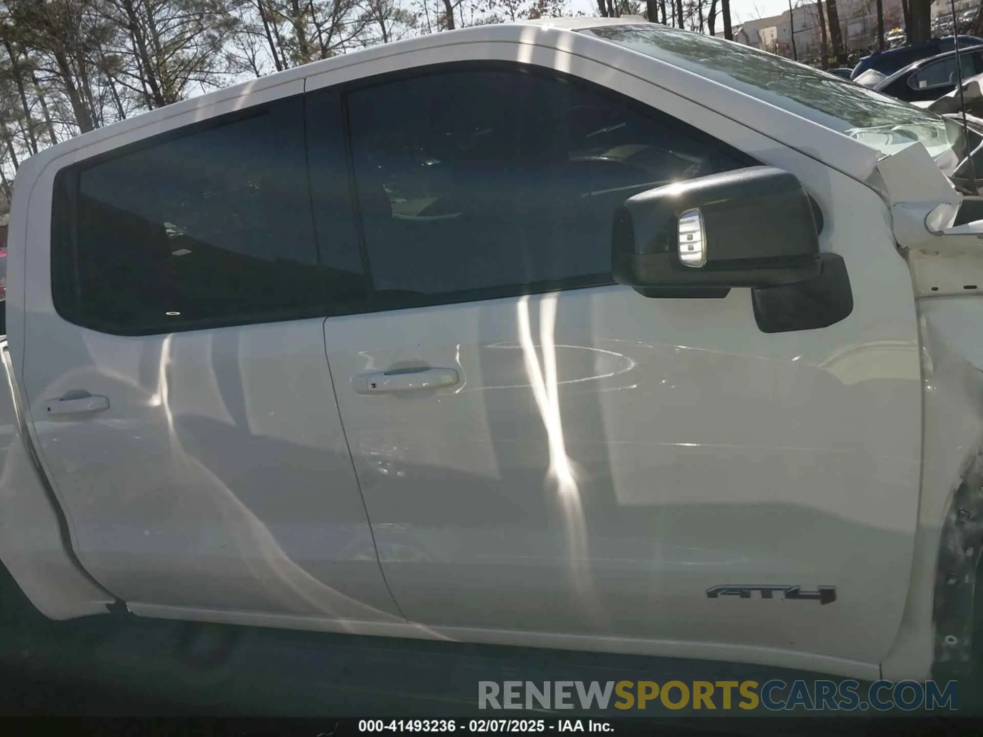 13 Photograph of a damaged car 3GTP9EEL5LG323786 GMC SIERRA 1500 2020