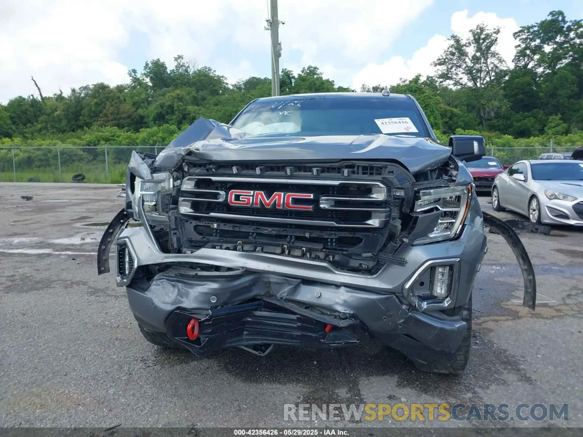 12 Photograph of a damaged car 3GTP9EEL5LG387844 GMC SIERRA 1500 2020