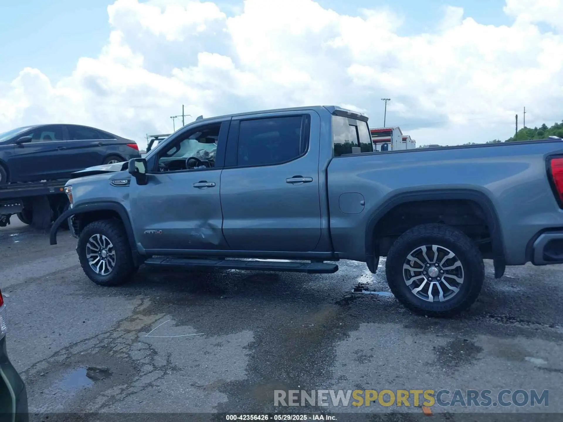 14 Photograph of a damaged car 3GTP9EEL5LG387844 GMC SIERRA 1500 2020