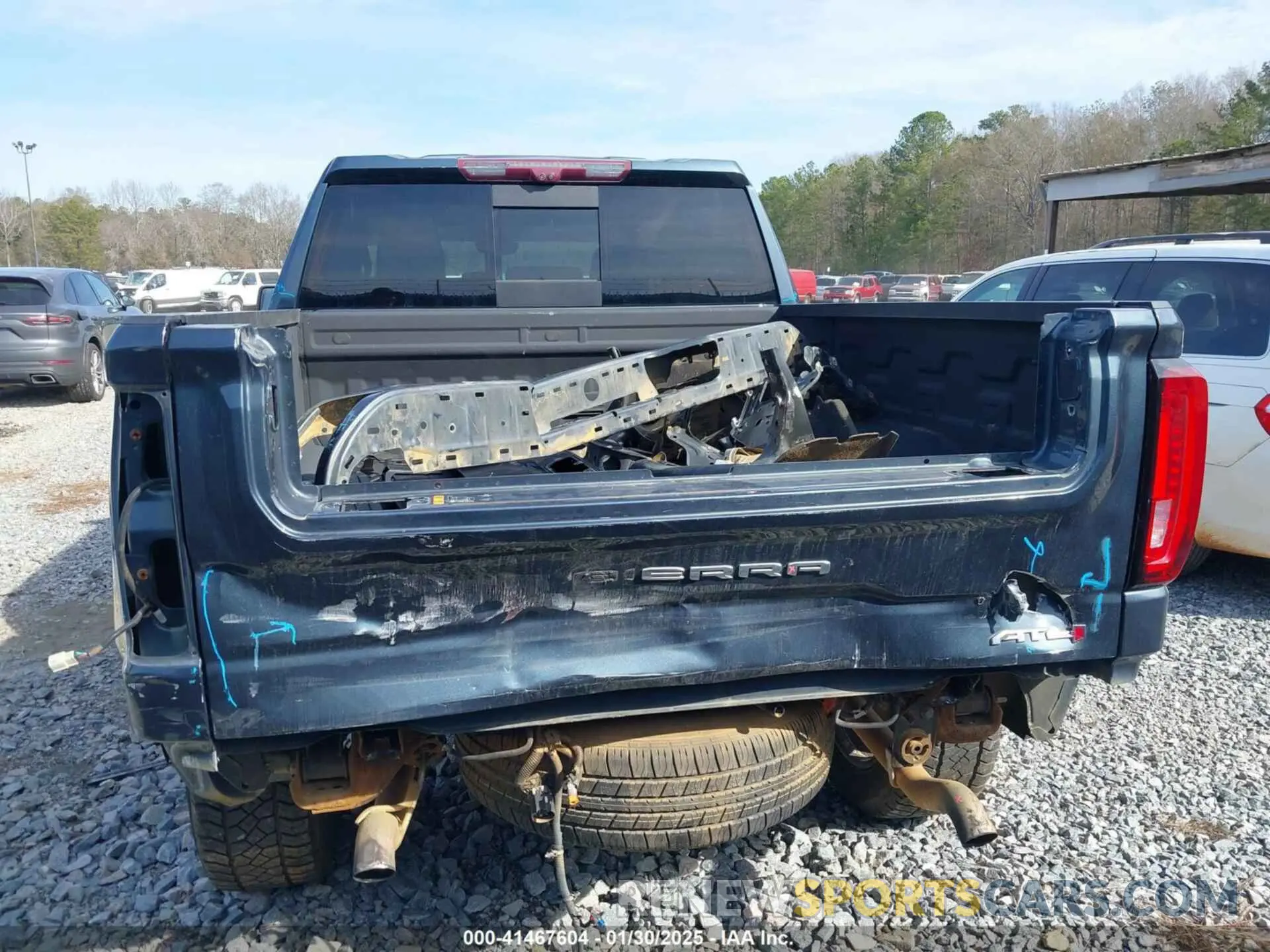 17 Photograph of a damaged car 3GTP9EEL7LG245432 GMC SIERRA 1500 2020