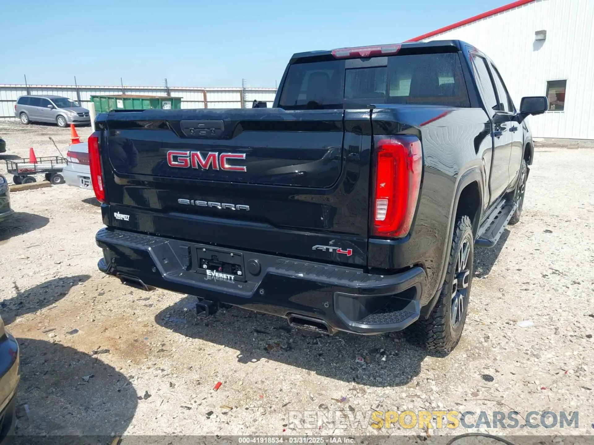 4 Photograph of a damaged car 3GTP9EEL9LG200654 GMC SIERRA 1500 2020