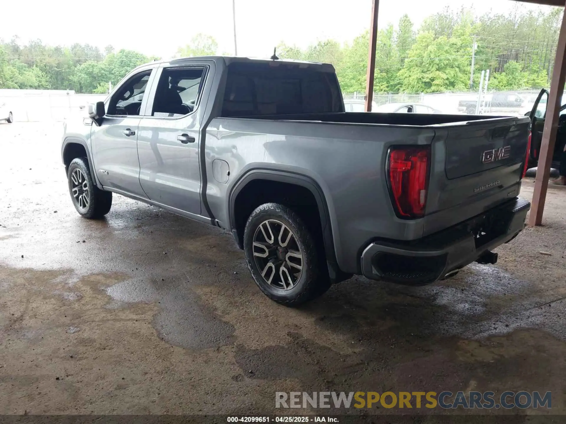3 Photograph of a damaged car 3GTP9EEL9LG400255 GMC SIERRA 1500 2020