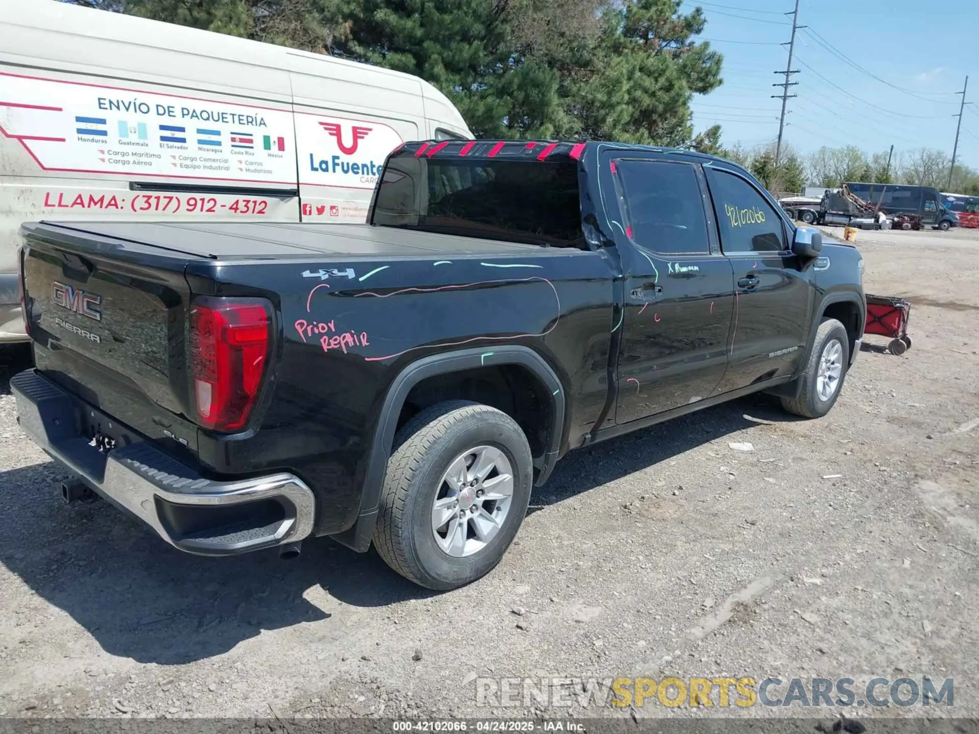 4 Photograph of a damaged car 3GTU9BED1LG343169 GMC SIERRA 1500 2020