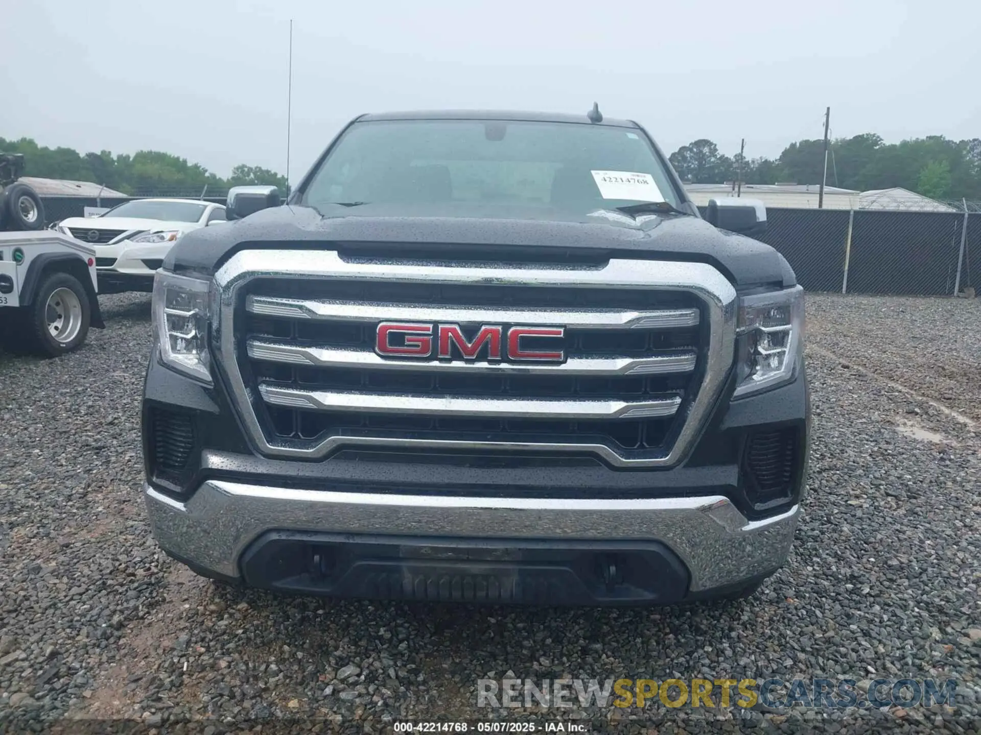 12 Photograph of a damaged car 3GTU9BED5LG329260 GMC SIERRA 1500 2020