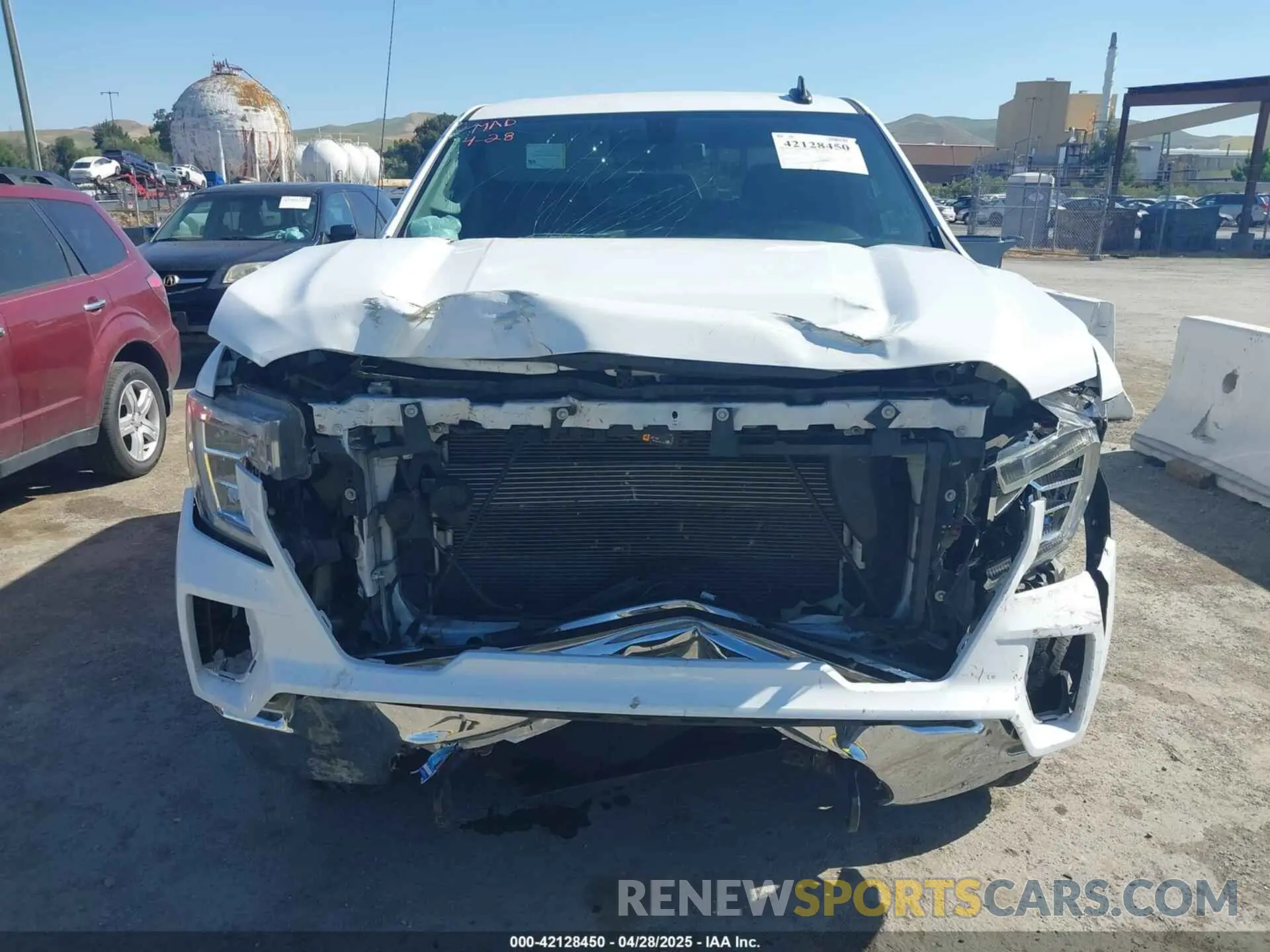 13 Photograph of a damaged car 3GTU9BED8LG362818 GMC SIERRA 1500 2020
