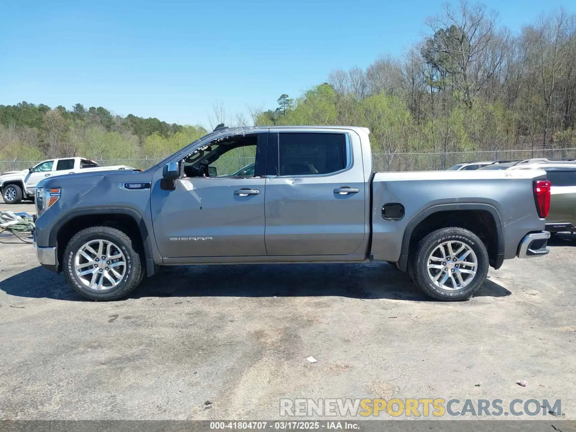 14 Photograph of a damaged car 3GTU9BET1LG446146 GMC SIERRA 1500 2020