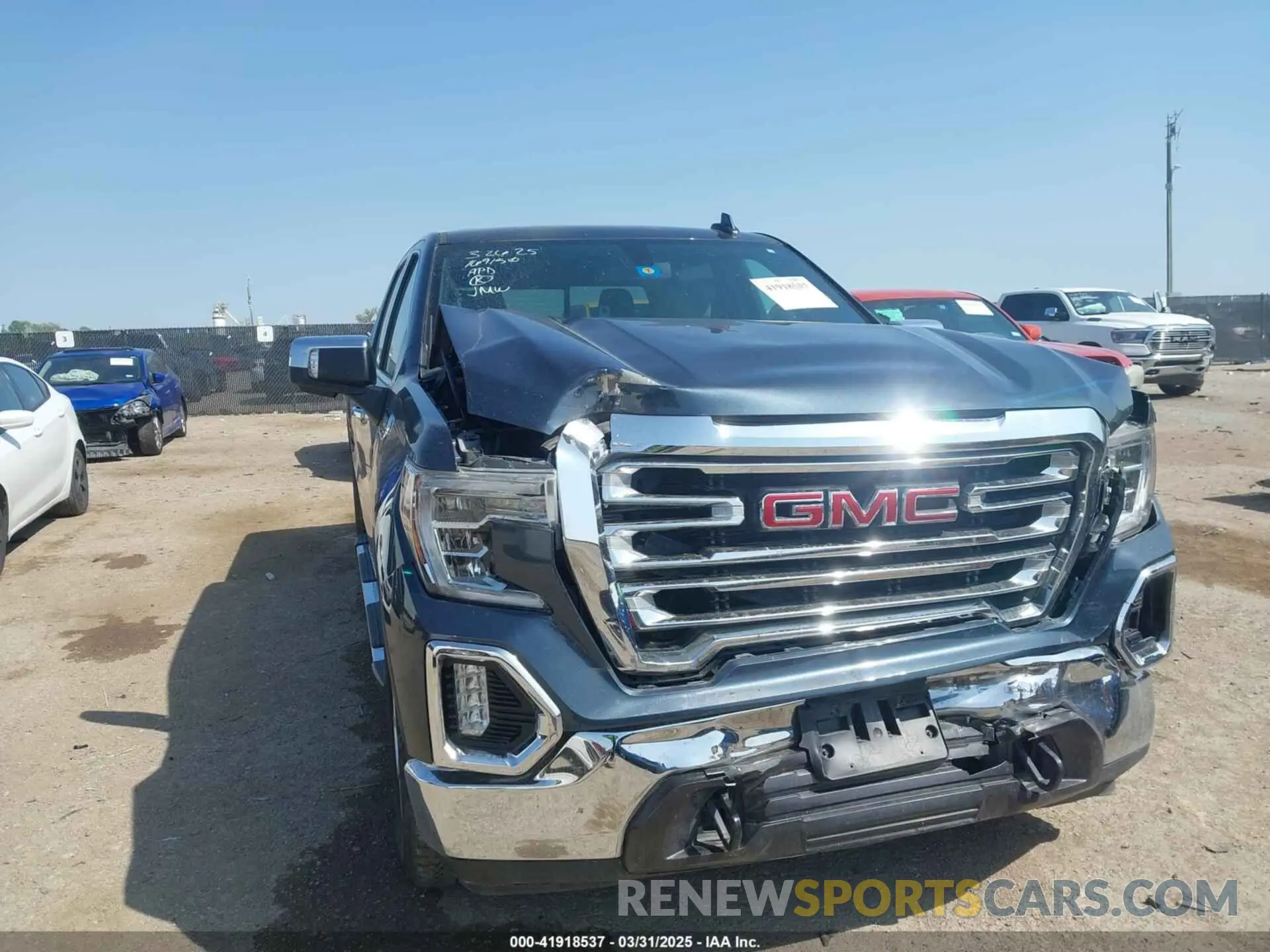 1 Photograph of a damaged car 3GTU9DED0LG122979 GMC SIERRA 1500 2020