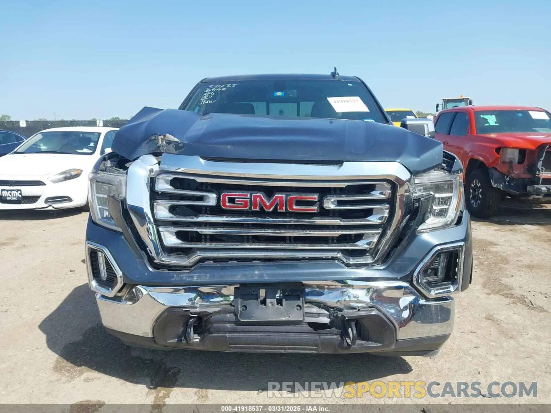 12 Photograph of a damaged car 3GTU9DED0LG122979 GMC SIERRA 1500 2020