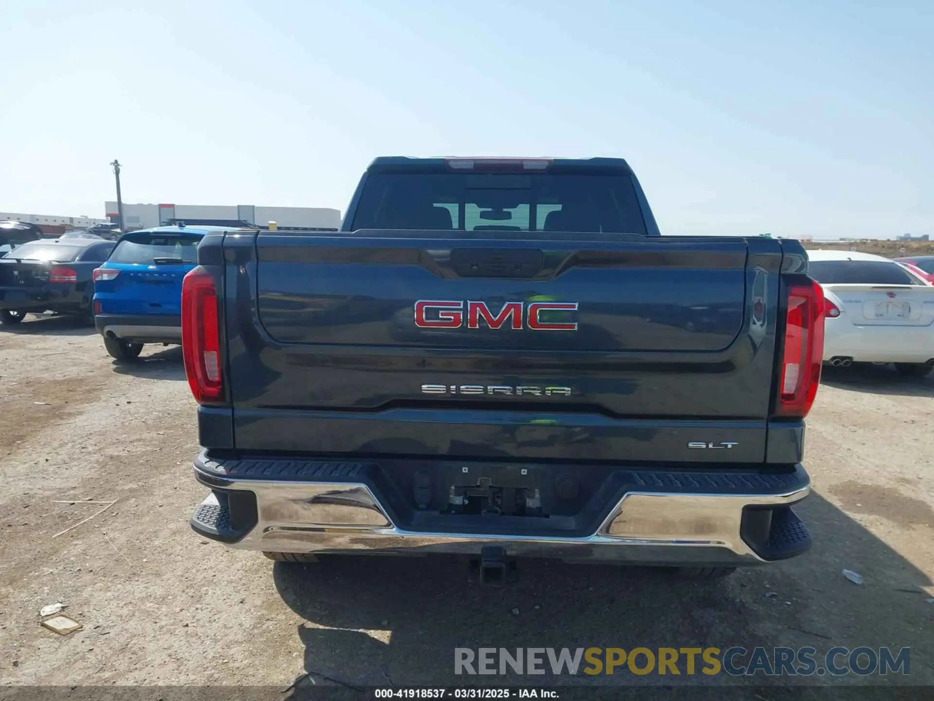 16 Photograph of a damaged car 3GTU9DED0LG122979 GMC SIERRA 1500 2020