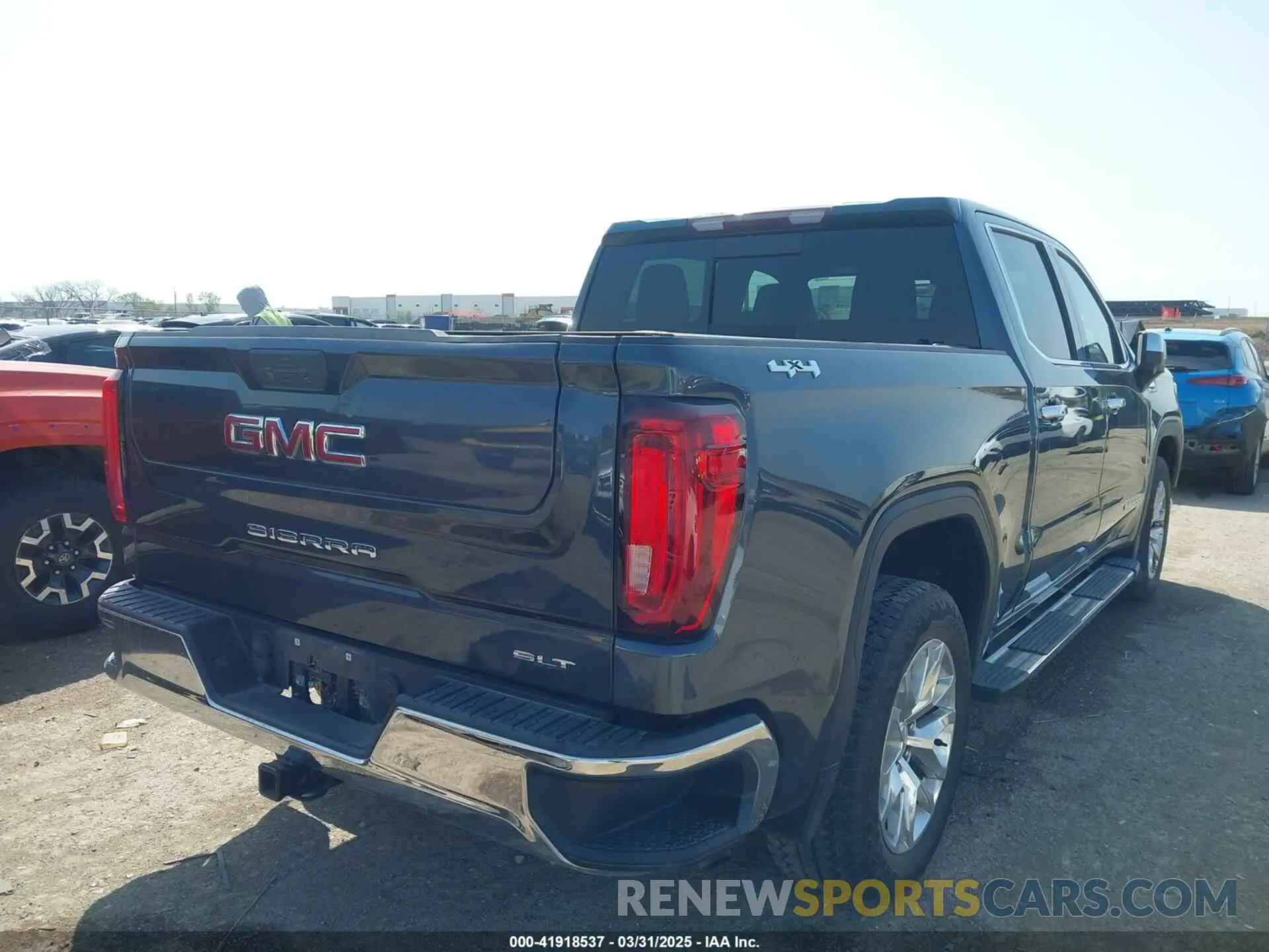 4 Photograph of a damaged car 3GTU9DED0LG122979 GMC SIERRA 1500 2020