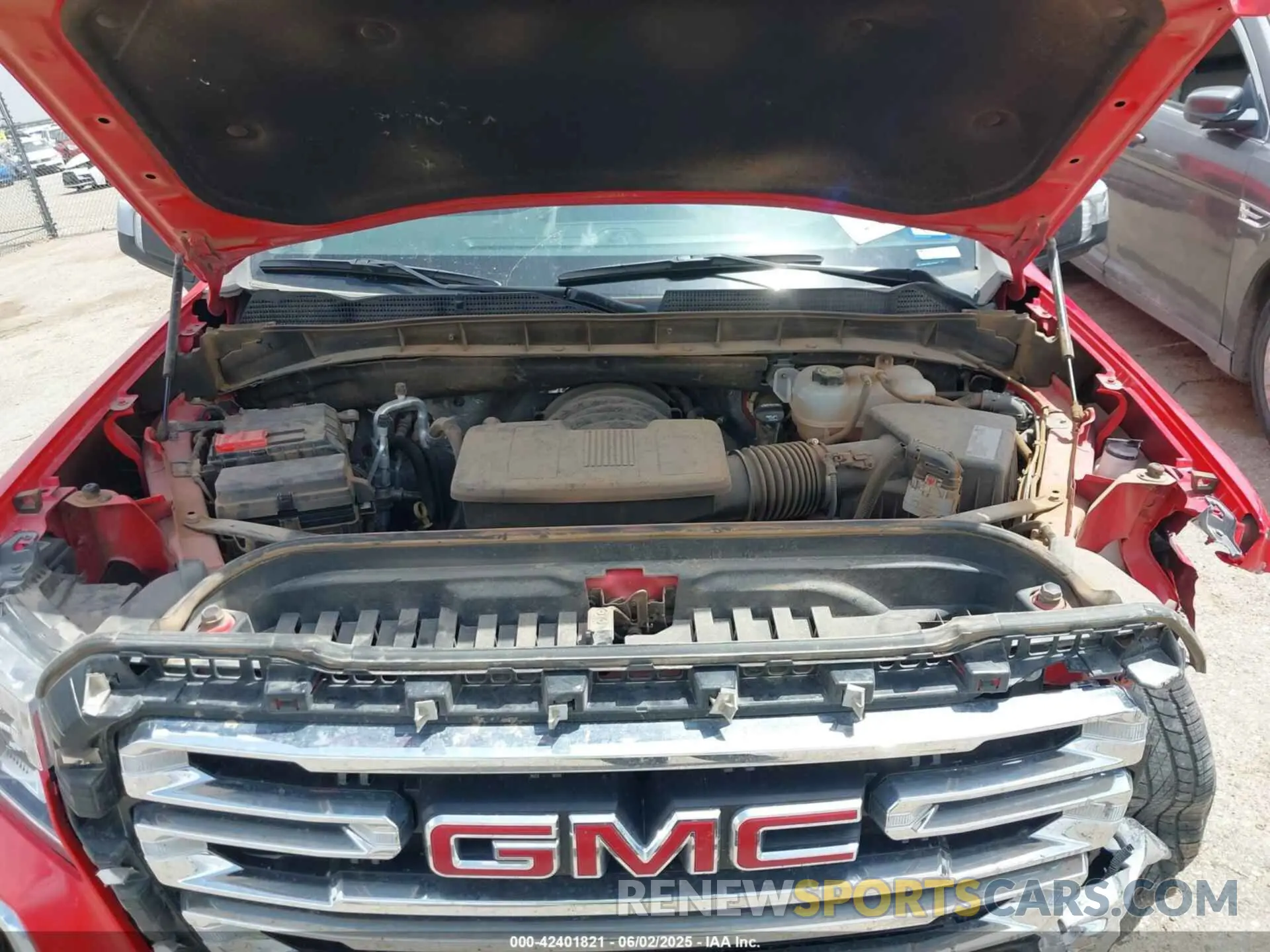 10 Photograph of a damaged car 3GTU9DED1LG112638 GMC SIERRA 1500 2020