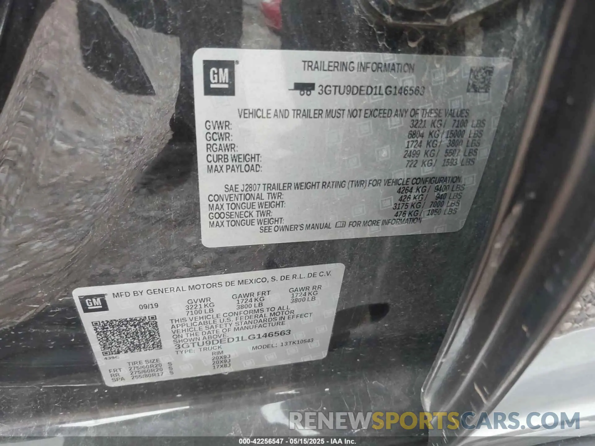 9 Photograph of a damaged car 3GTU9DED1LG146563 GMC SIERRA 1500 2020