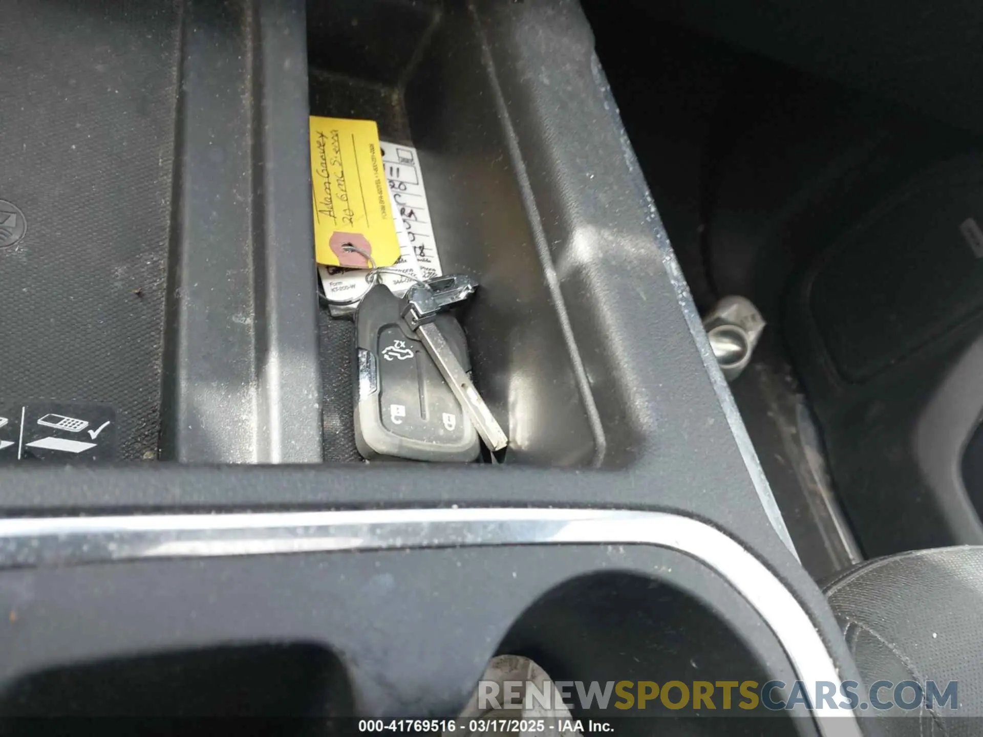 11 Photograph of a damaged car 3GTU9DED2LG252018 GMC SIERRA 1500 2020